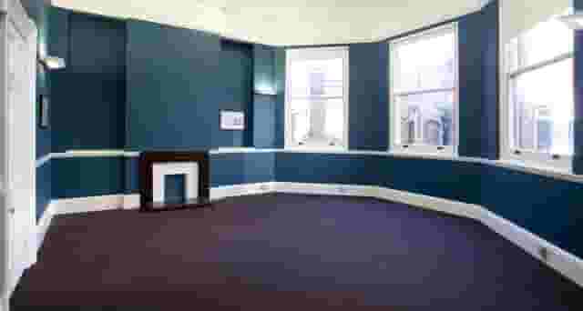 Medium Committee Room
