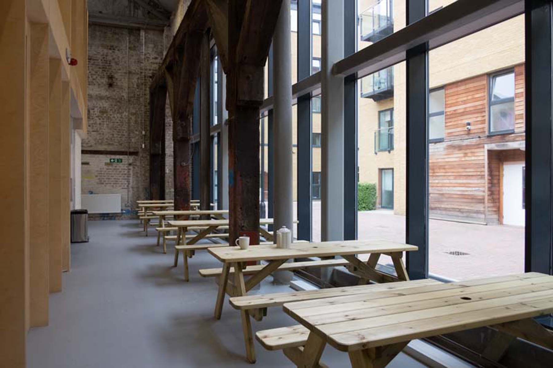 Exhibition Hall - v2shegmo2ds.jpg