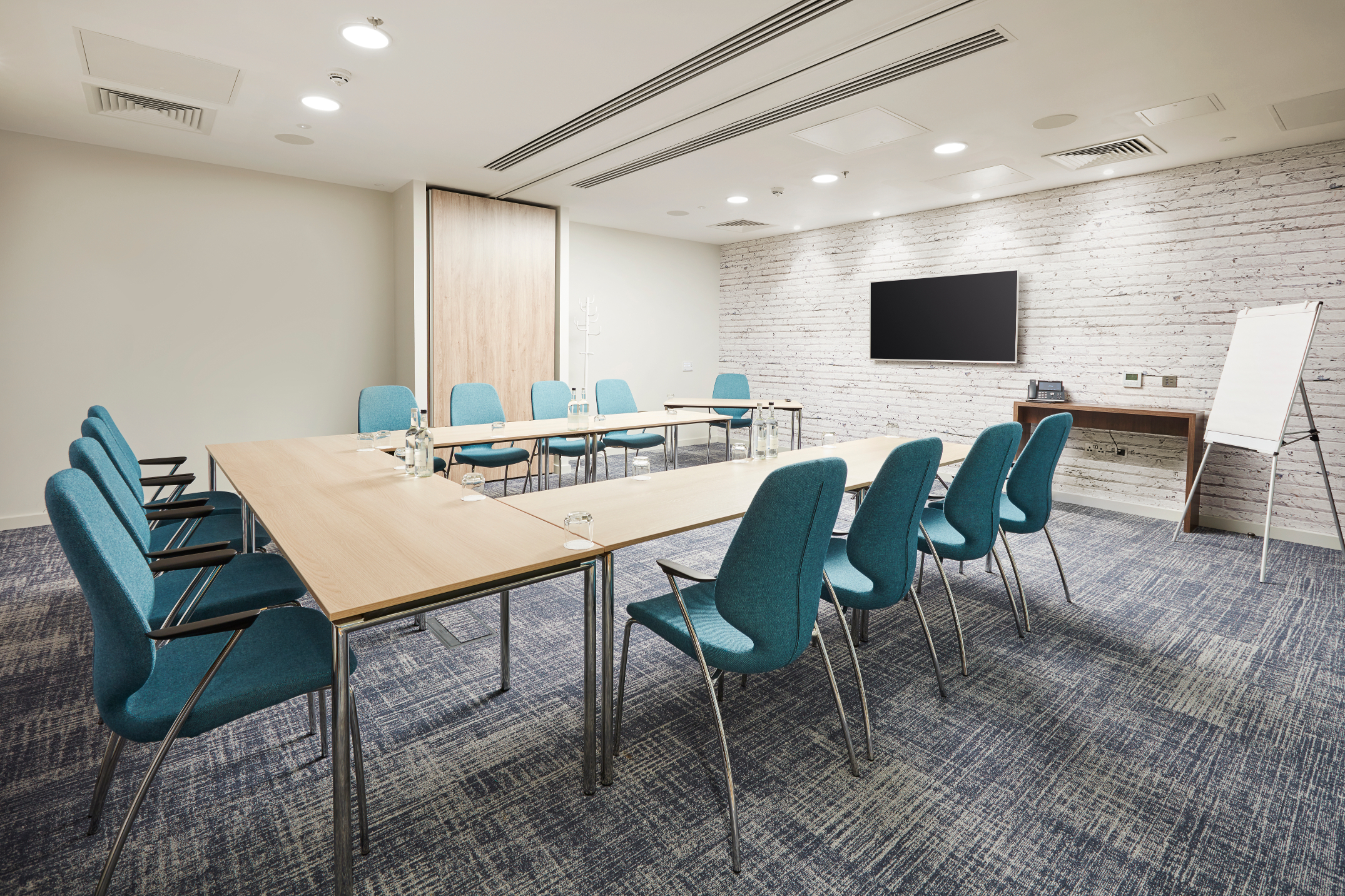 Meeting Room 3&4 - pf4cat53eqs.jpg