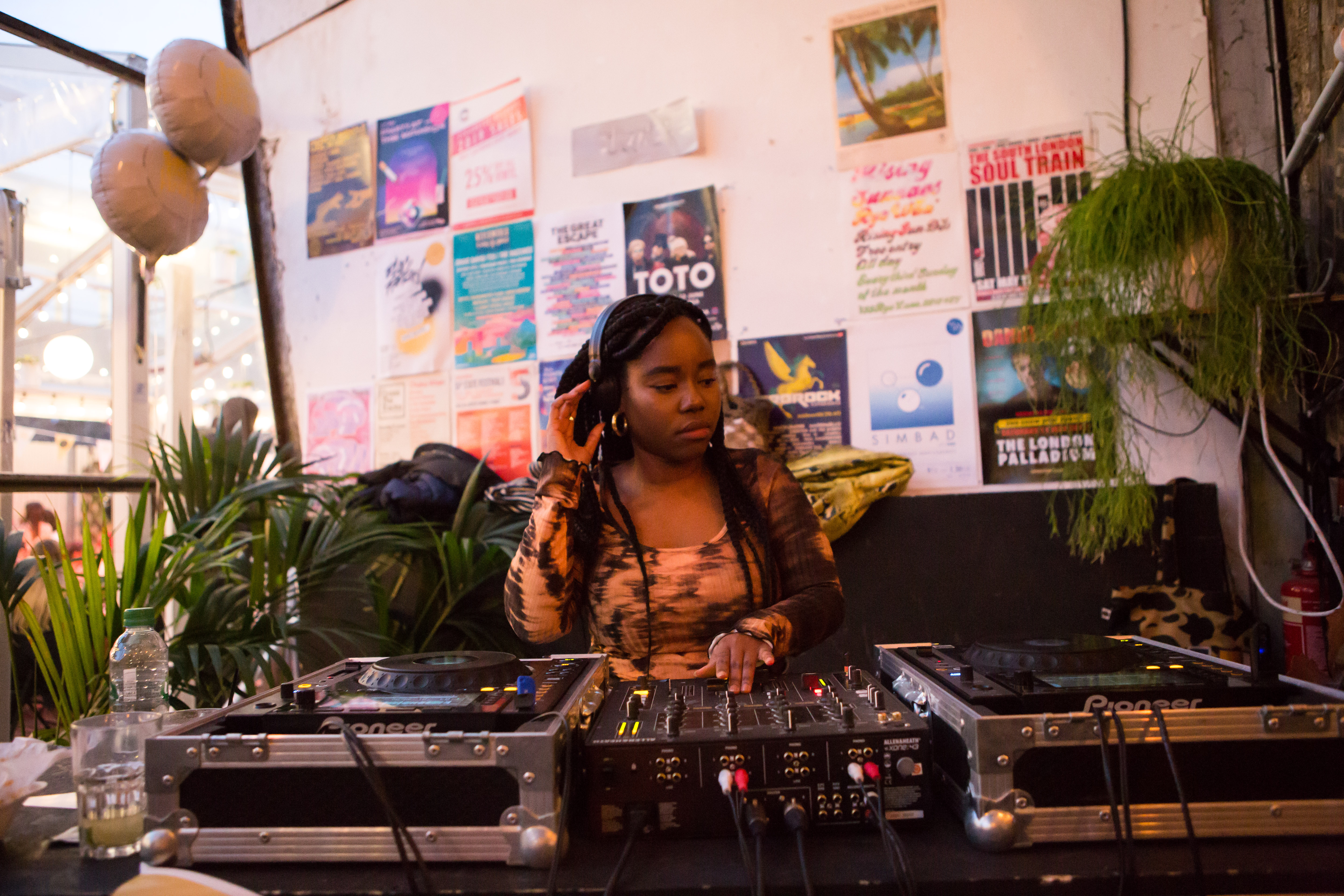 Springs Bar & Garden - crr04rh3wta.jpg