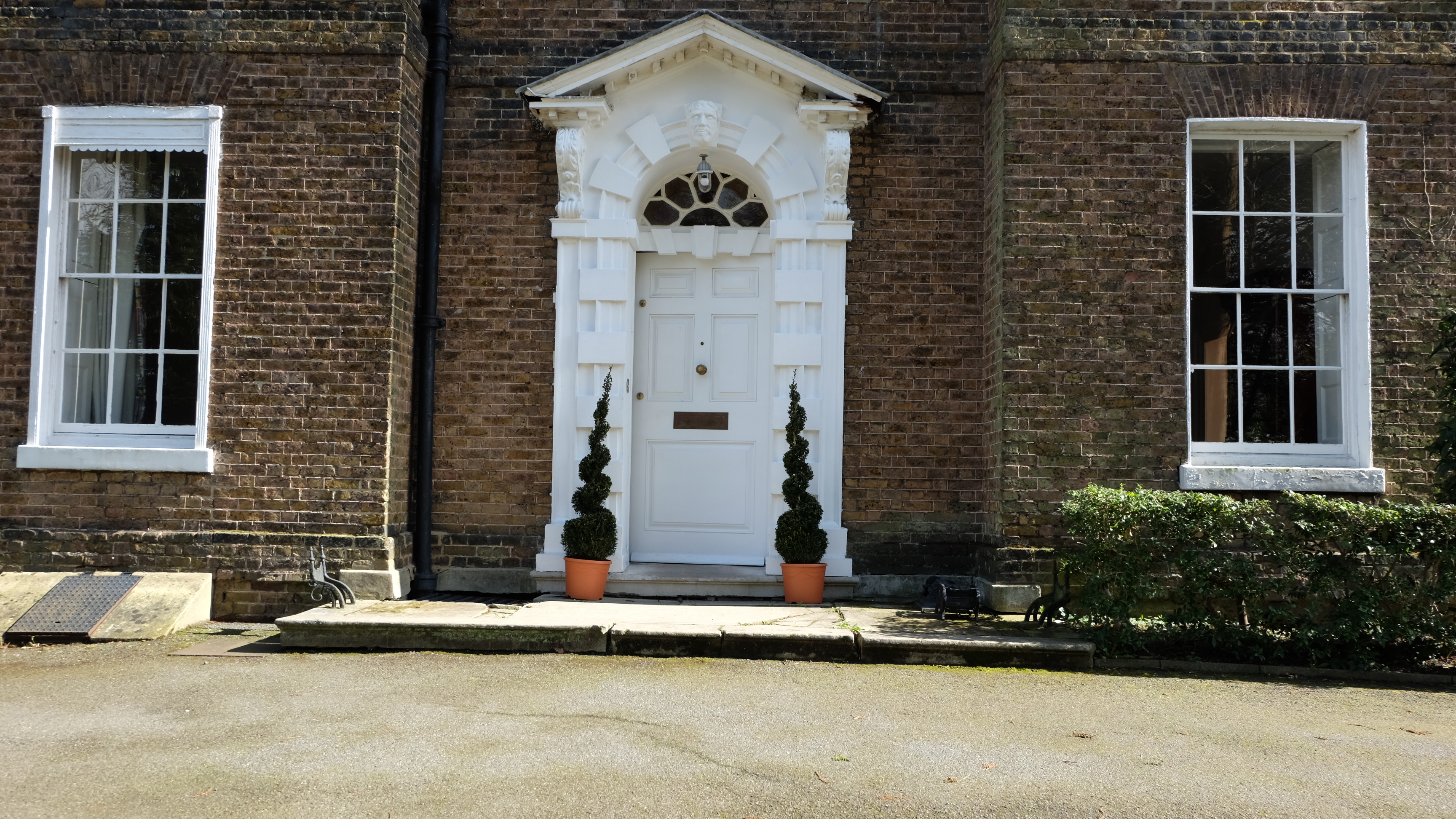 Elegant entrance of Thomas Wright room, BELL HOUSE, ideal for upscale events and meetings.