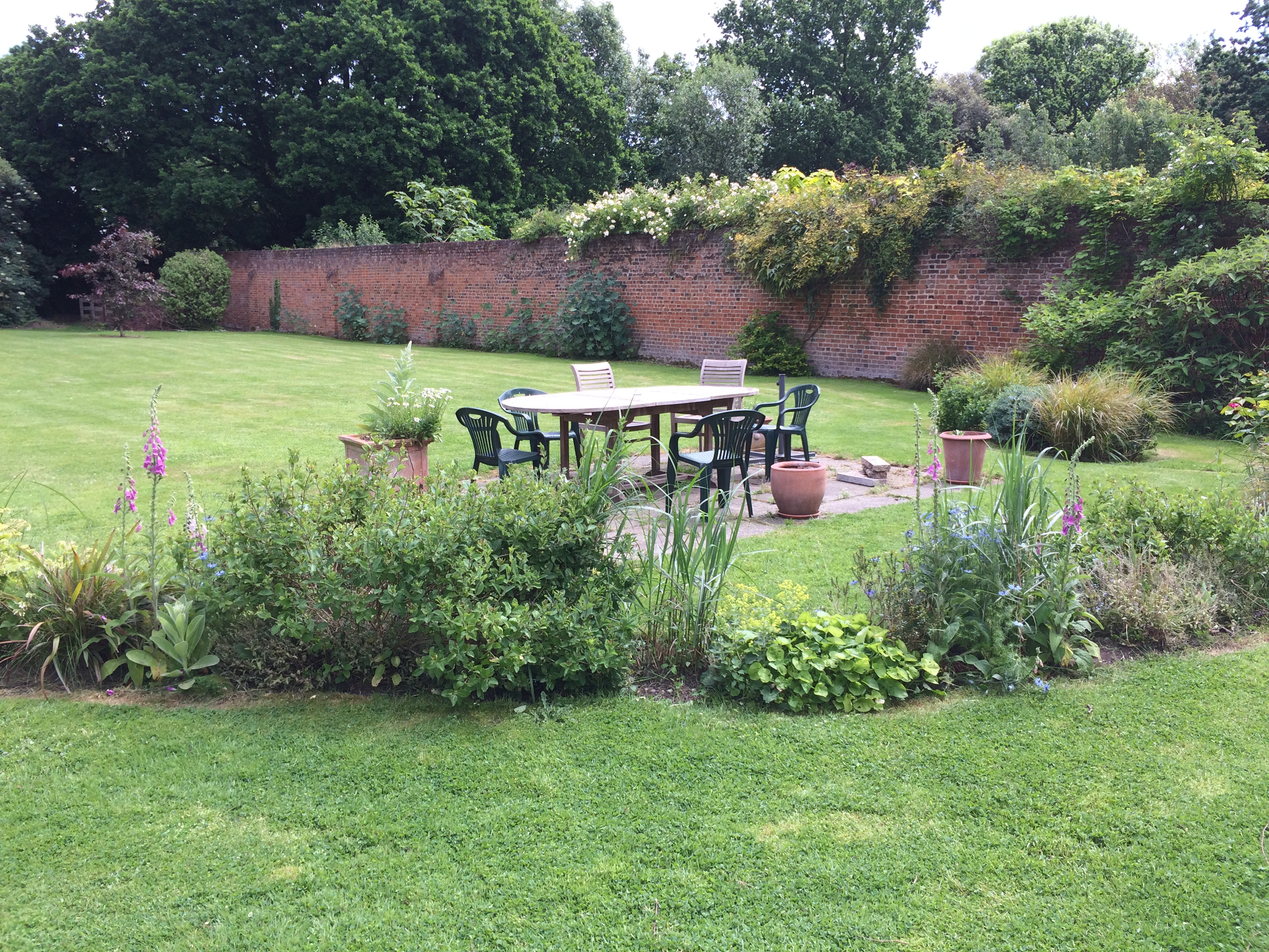 Serene garden at Bell House, perfect for intimate gatherings and team-building events.