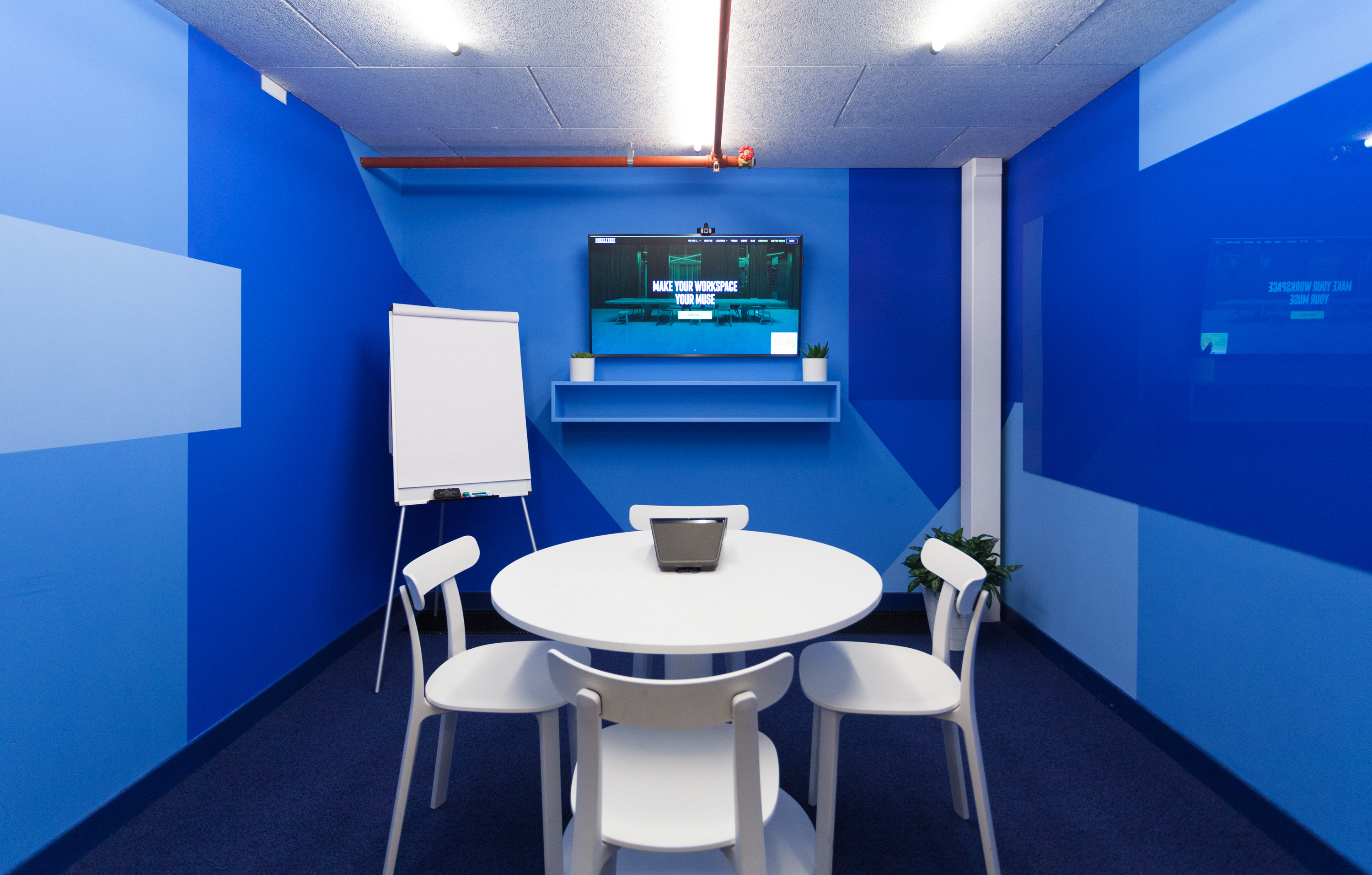 F8 Meeting Room - 5epg0nwiskv.jpg