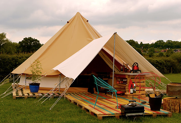 Weddings and Events - 2fqqb3hrvyt.png