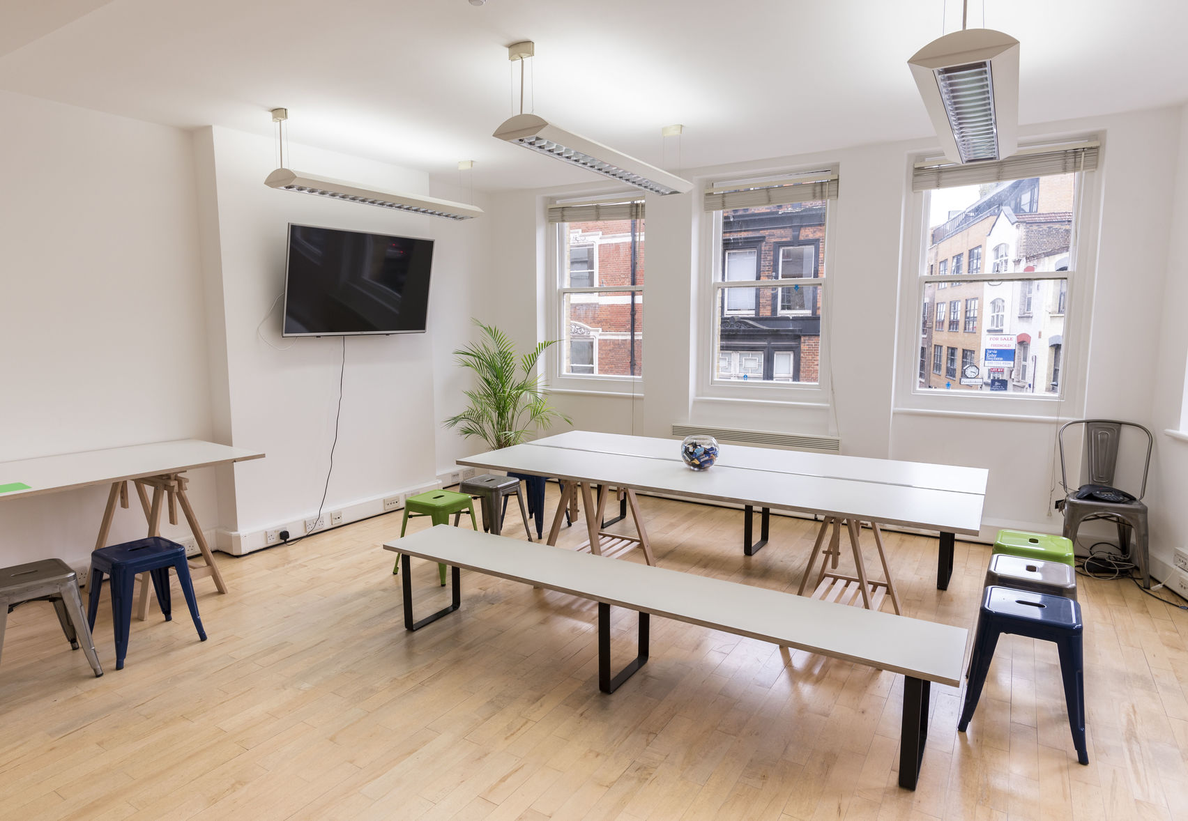 Whole space - bogx5b0lywf.jpg