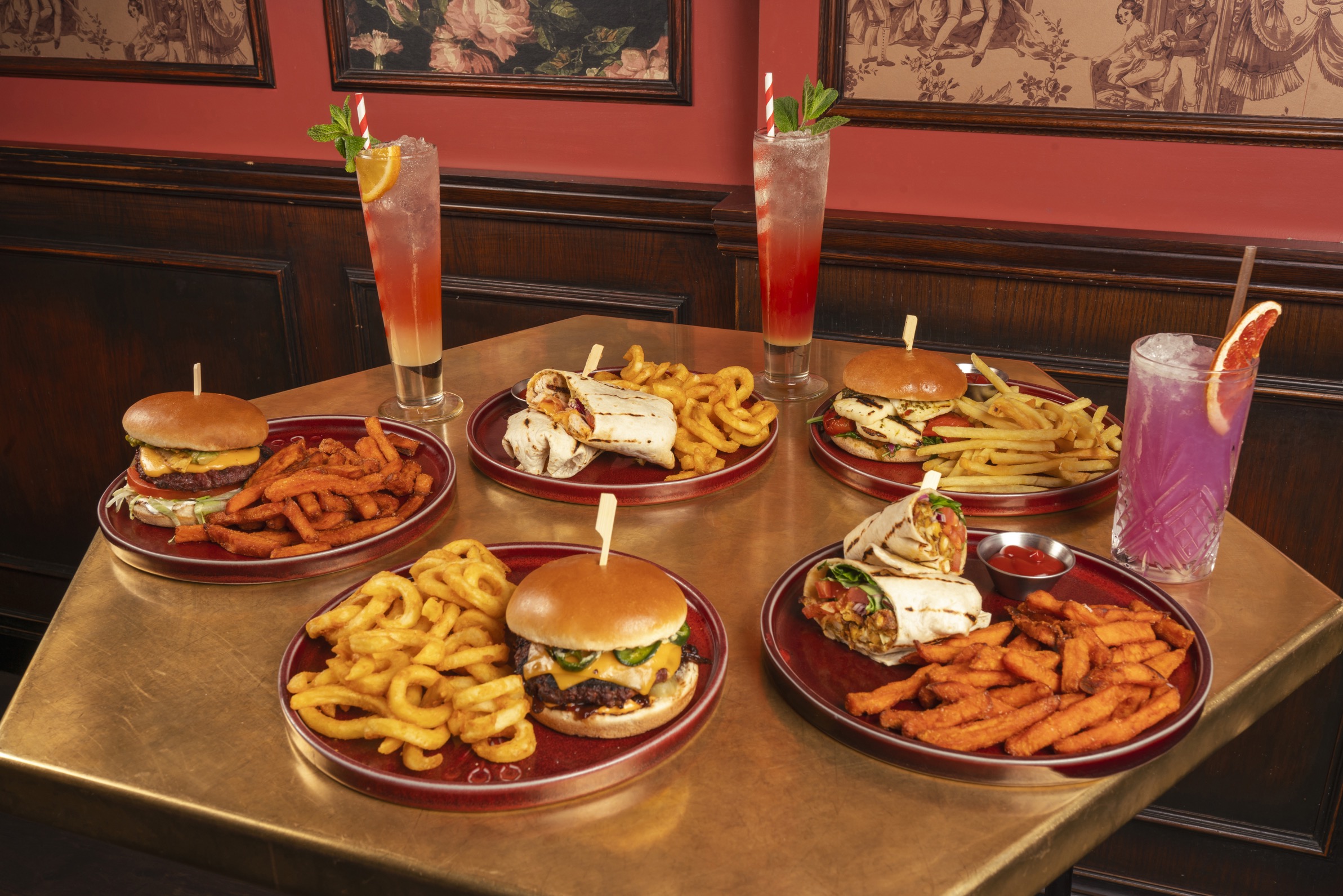 Whole Venue - xqdw24nbpzz.jpg