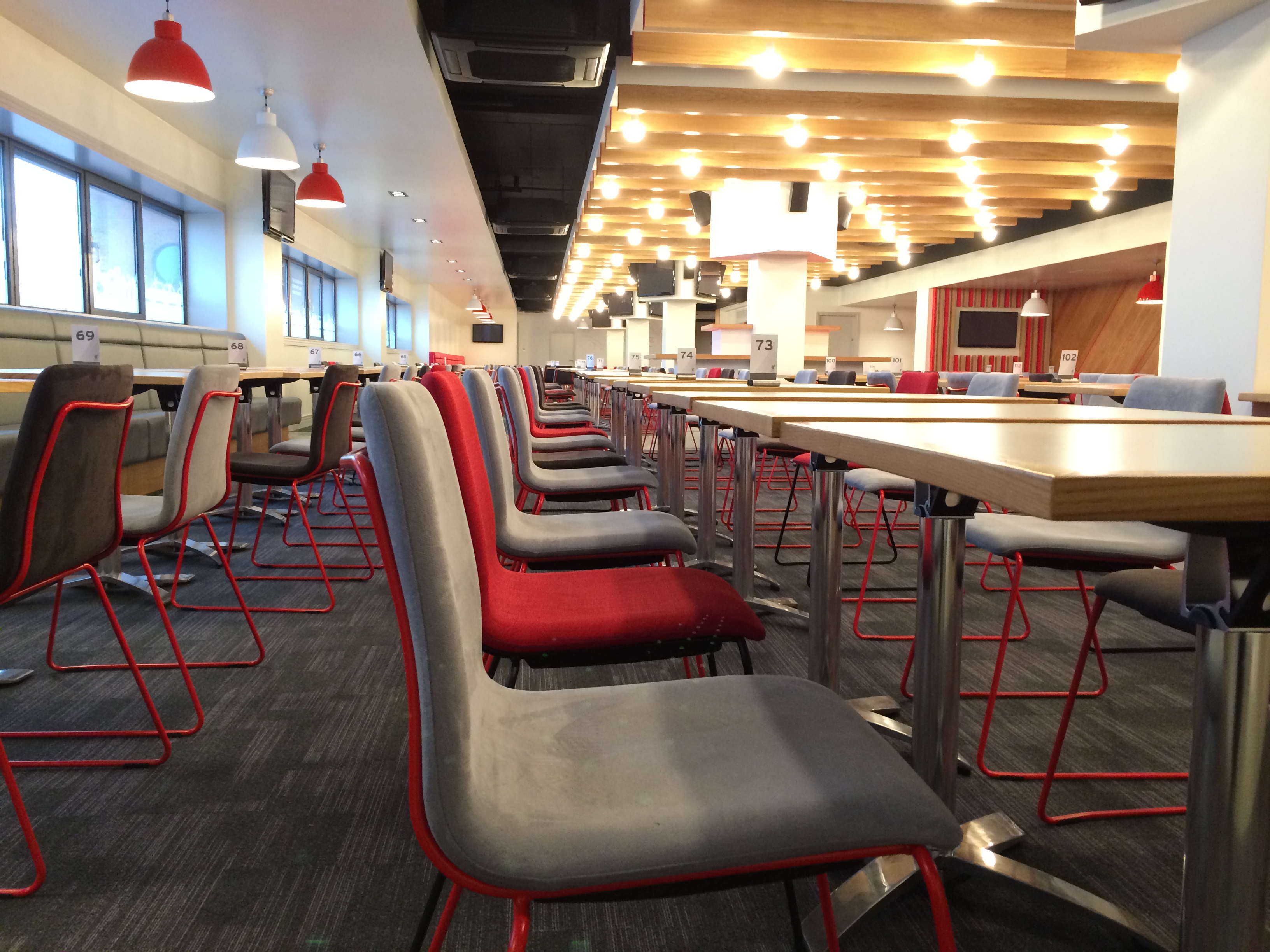 Champions Lounge - whjjw3uwd1y.JPG