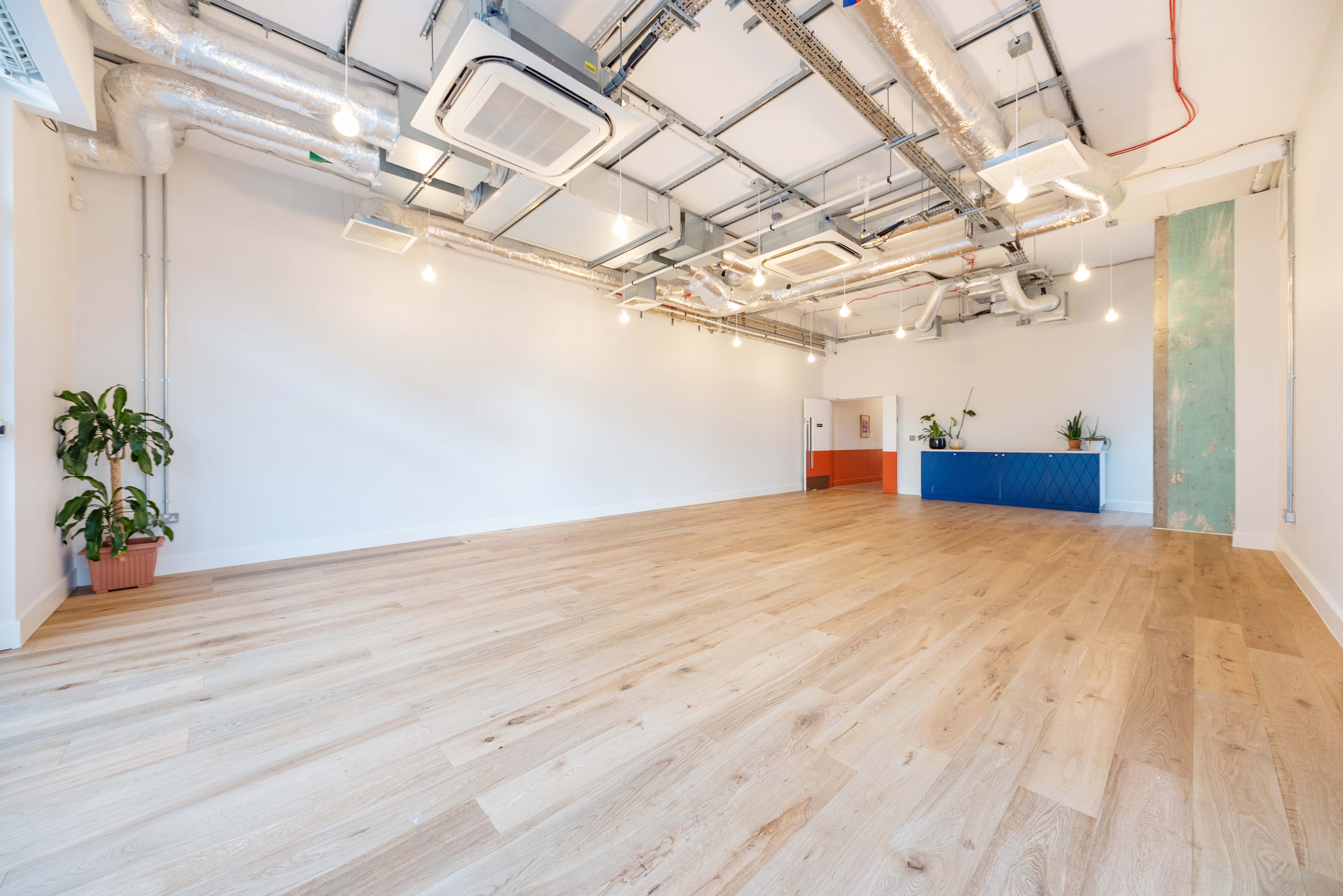 Meeting Room  - fjrjy2tszhi.jpg