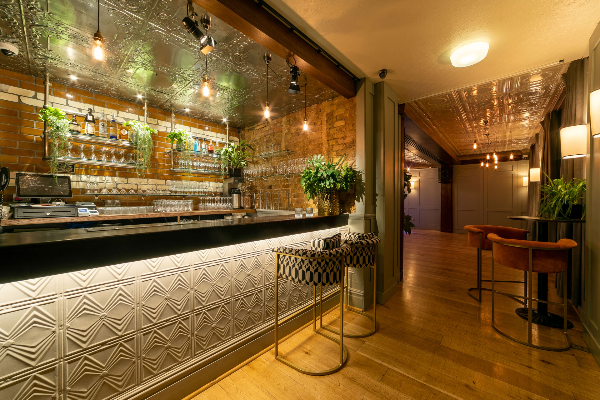 Stylish Green Room bar at Century Club, perfect for networking events and cocktail receptions.