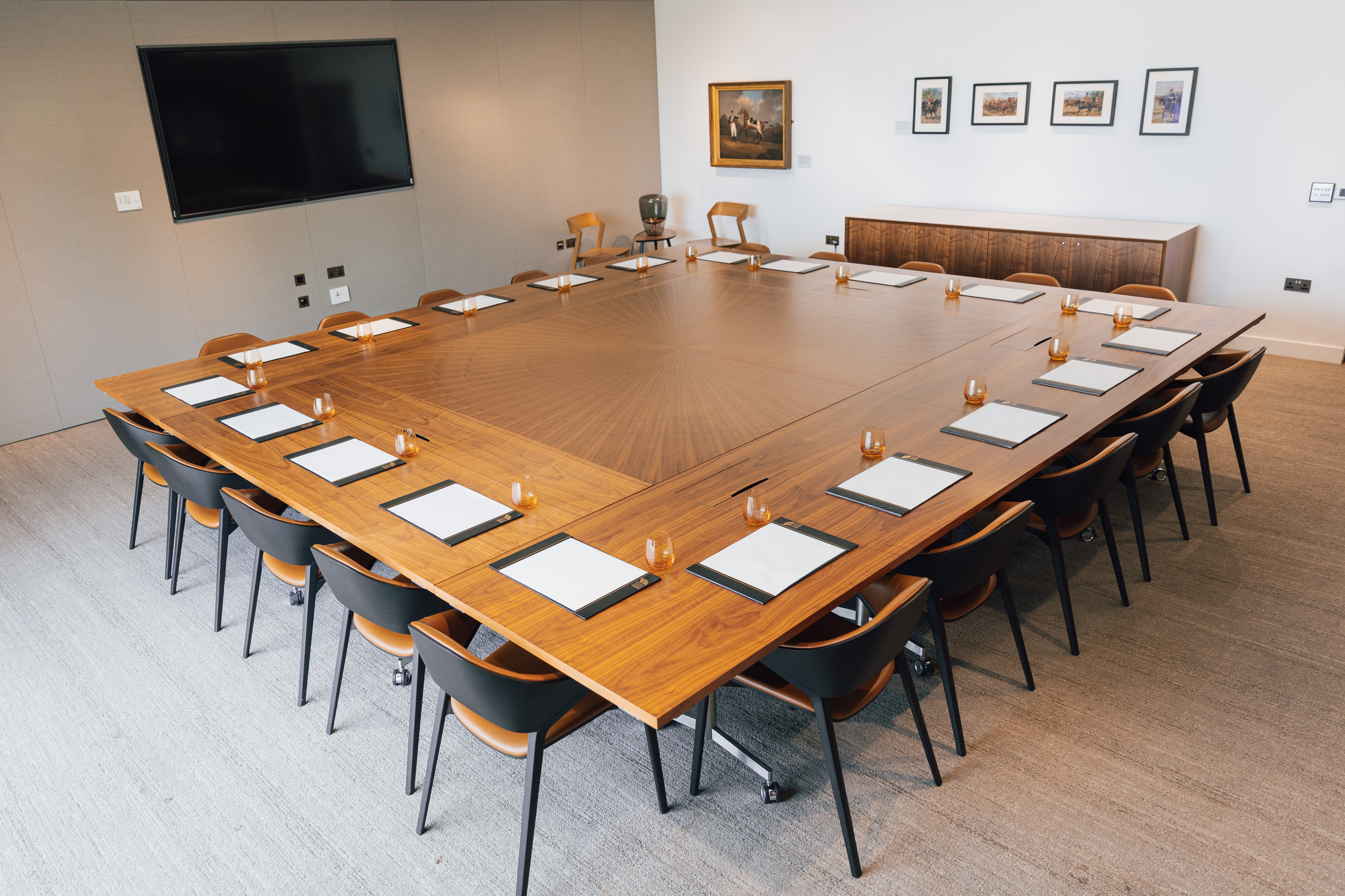 Boardroom - ec22766b-bf0f-4c07-befd-d69a7e07f9e9.jpg