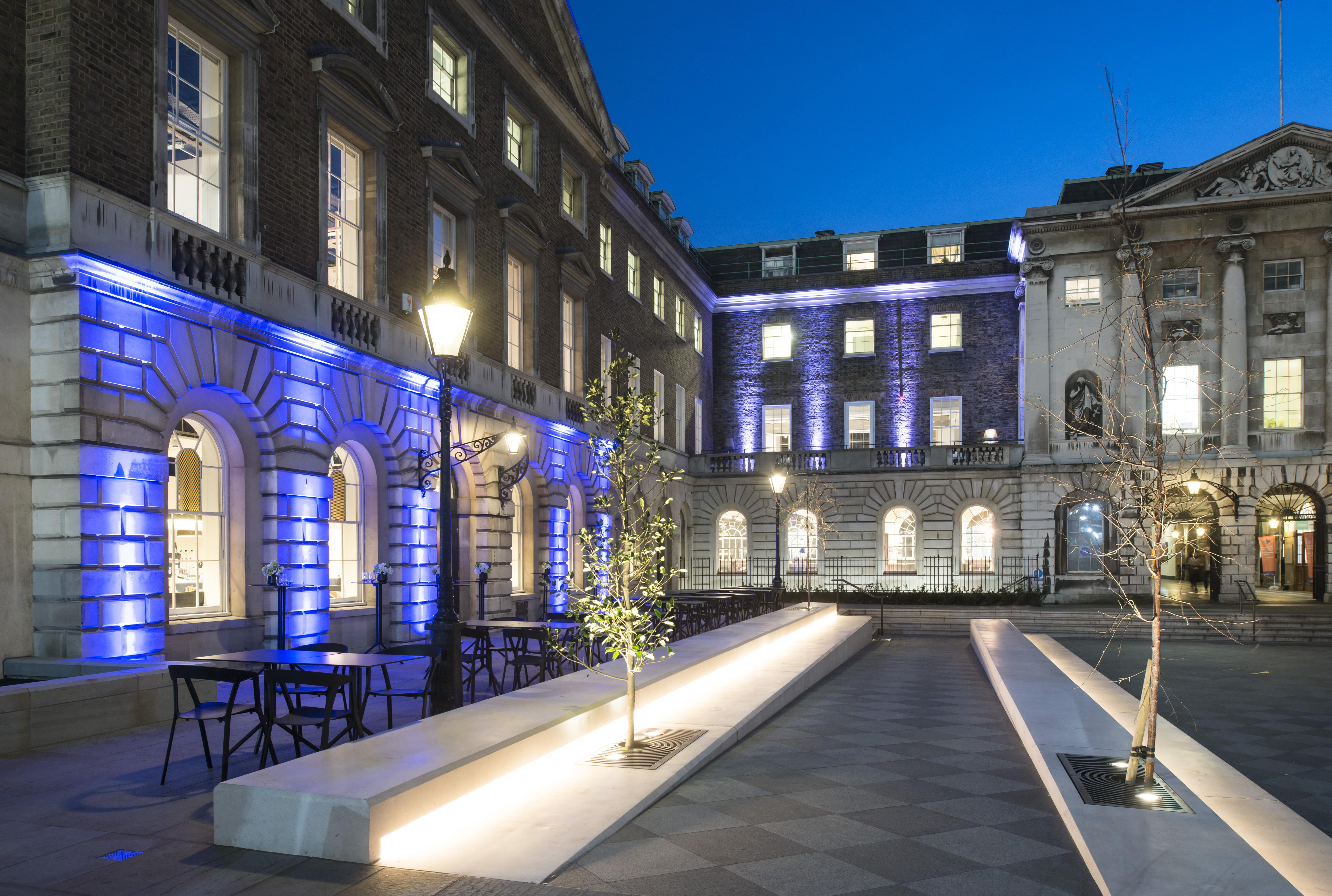 Elegant outdoor venue at Science Gallery London, ideal for evening events and networking.