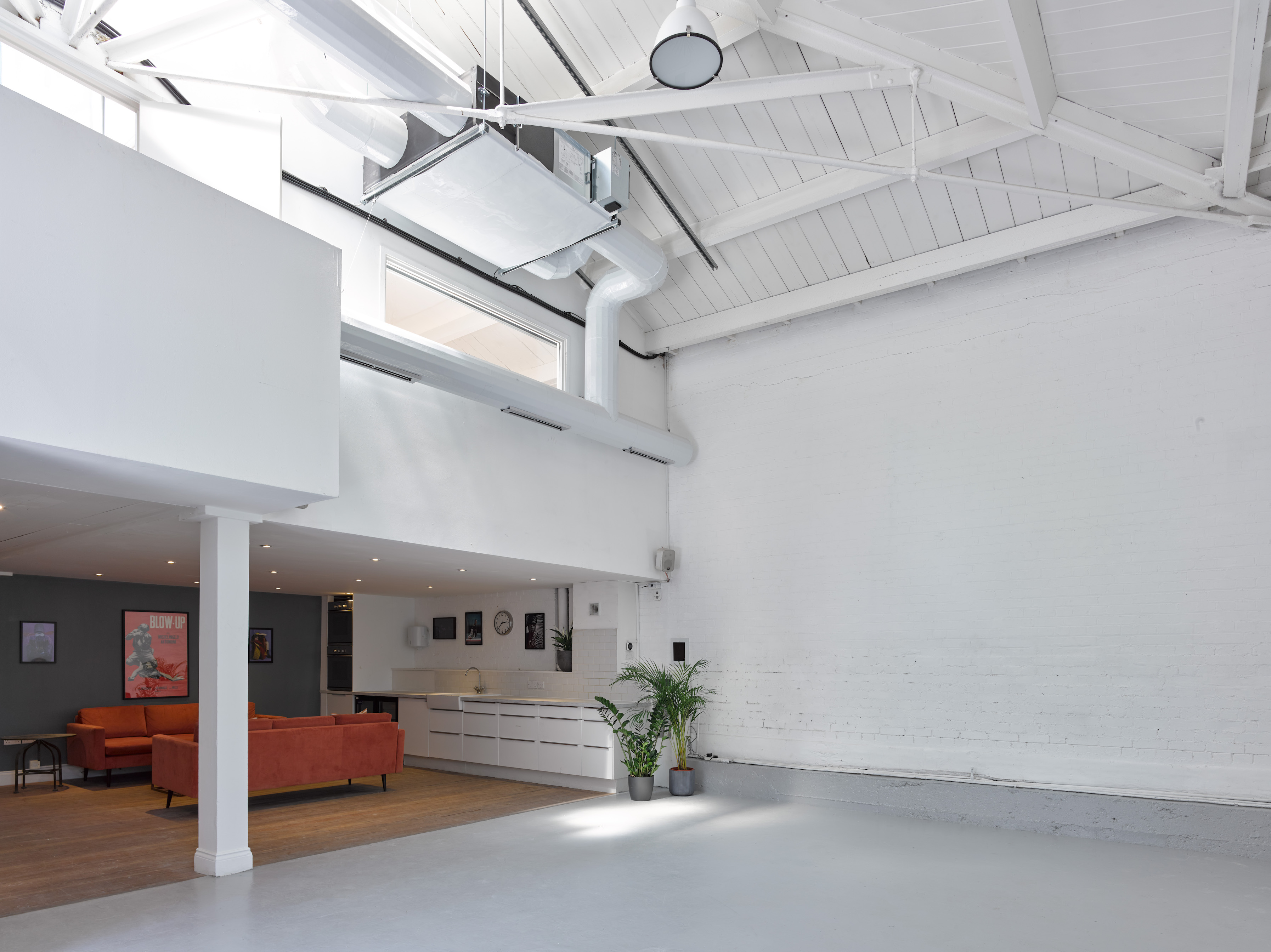 The Stalls (Studio 2) - so4wzbn2vgp.jpg