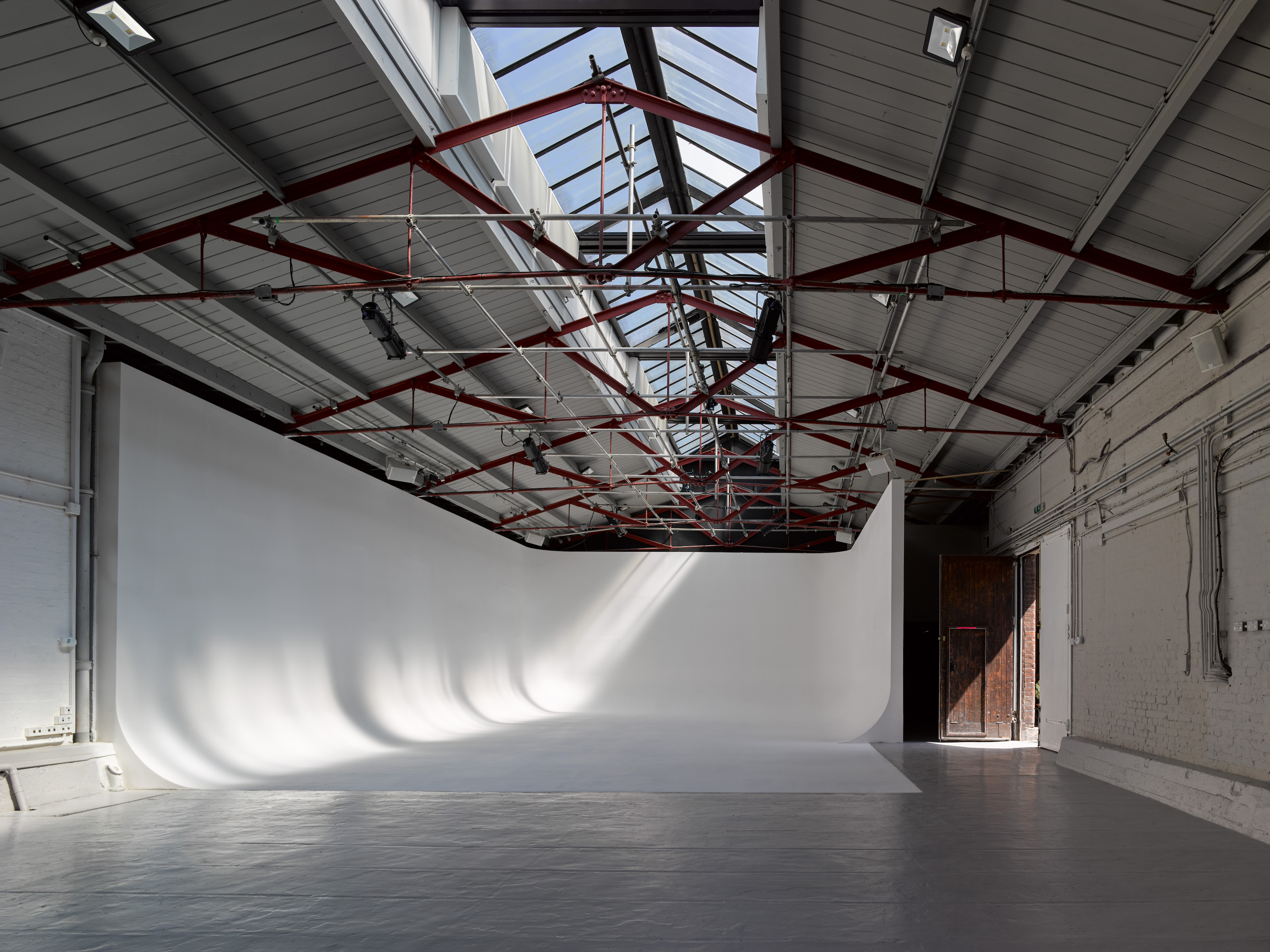 The Arena (Studio 1) - owfuqhydrlt.jpg