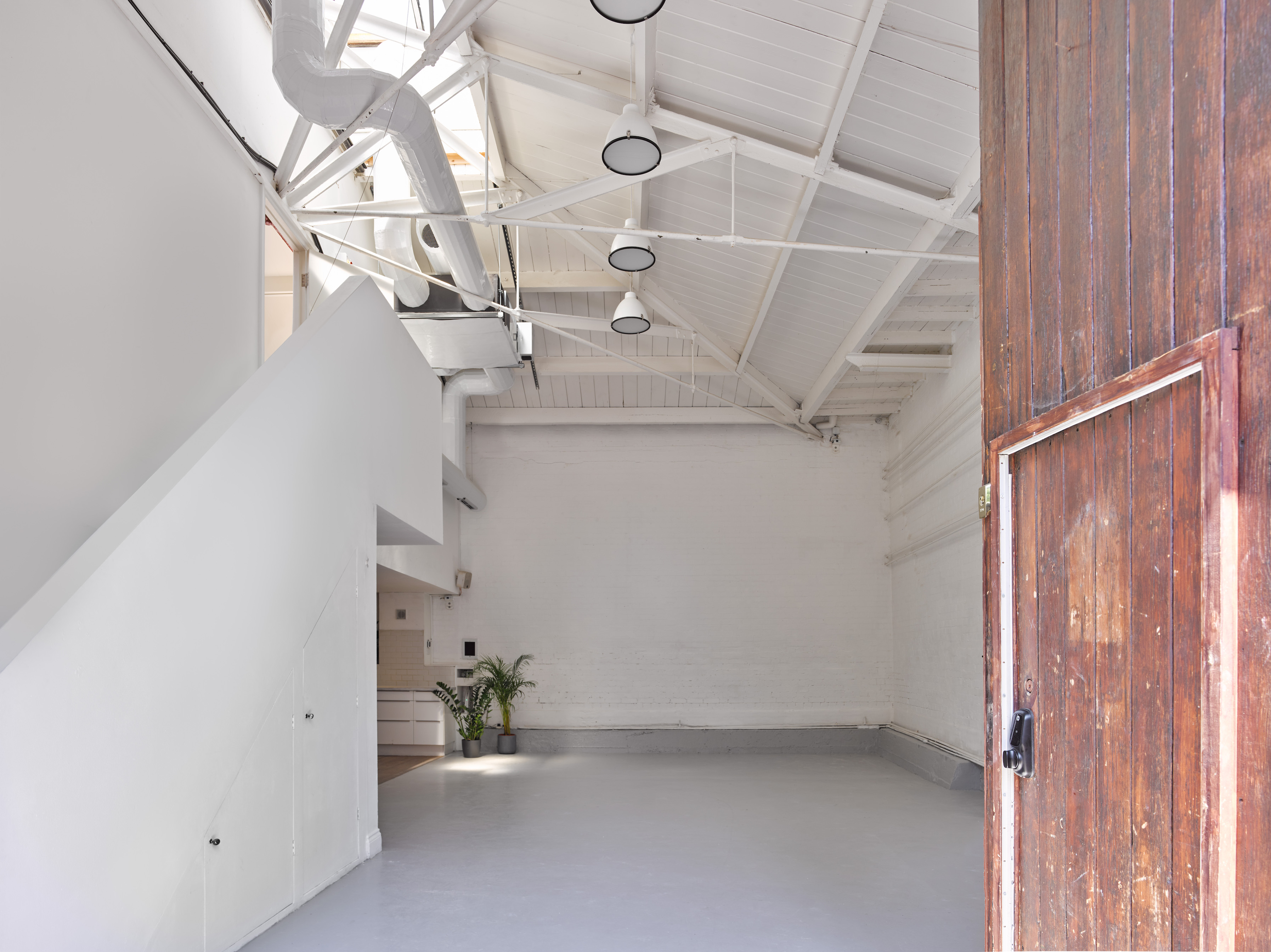 The Stalls (Studio 2) - dgek0ffslkp.jpg