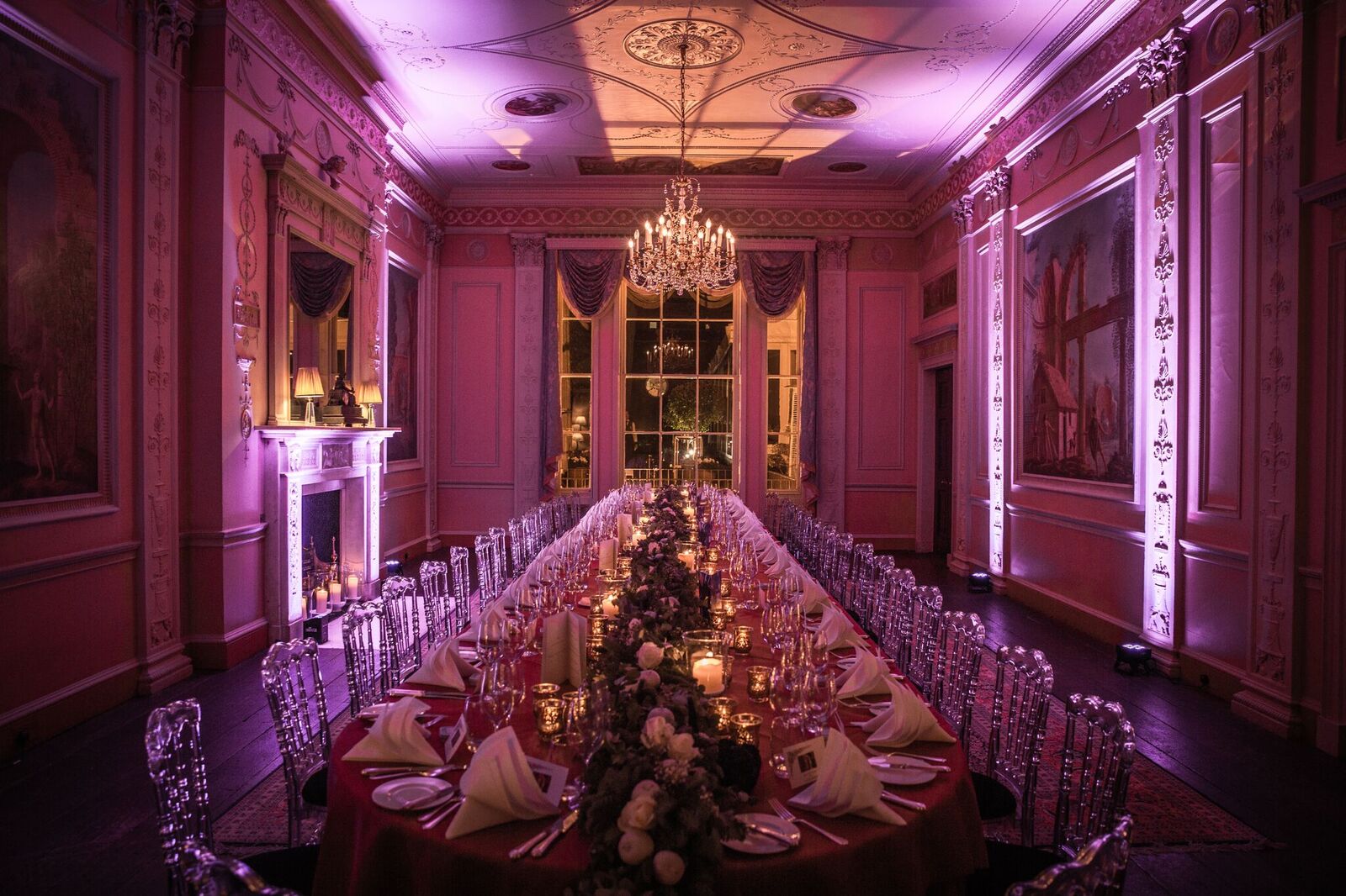Elegant banquet hall with fine china, ideal for weddings and corporate galas.