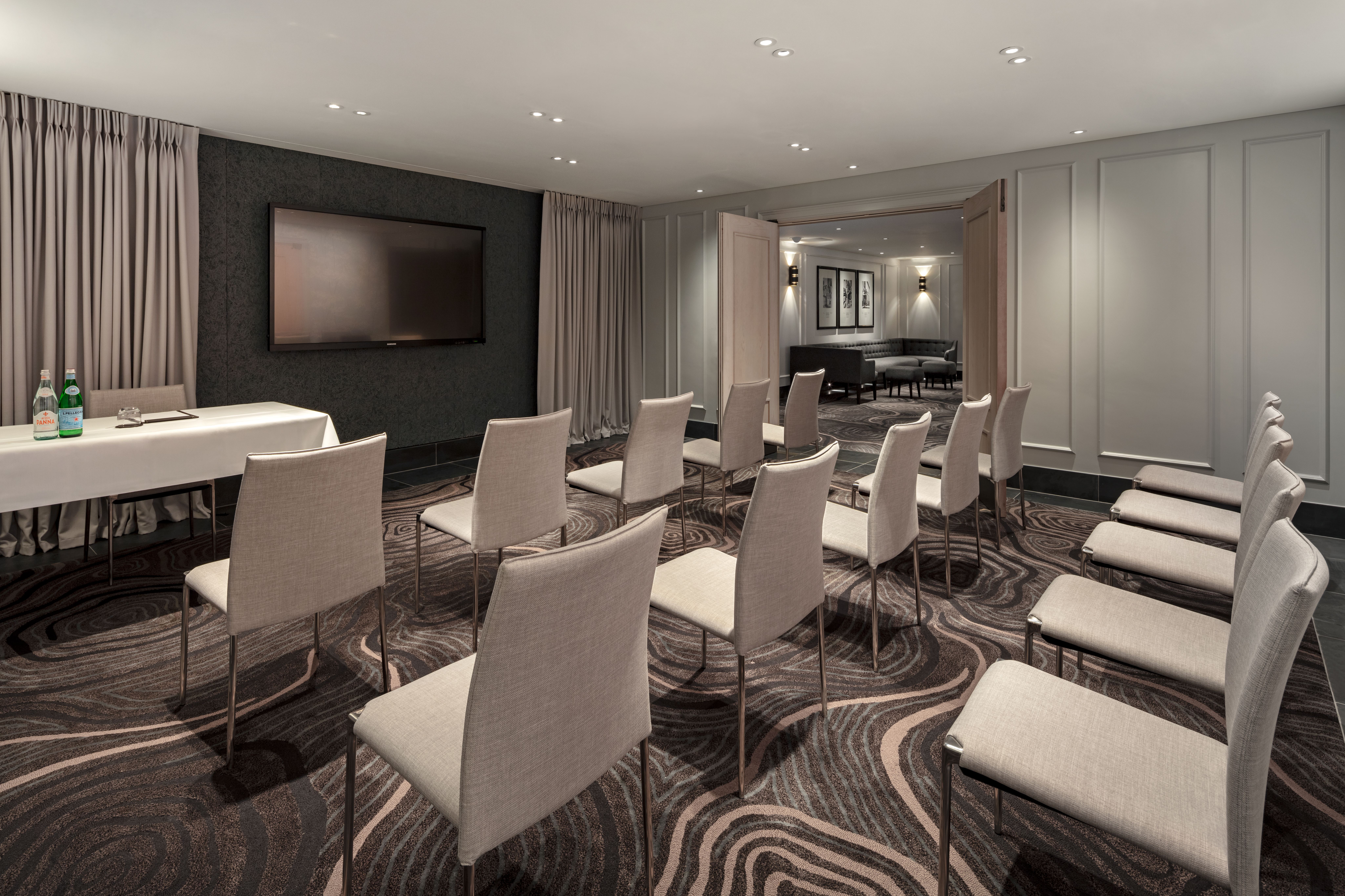 Private Room 3 - 046704e6-b28d-4fea-8181-61d2b6c48555.jpg