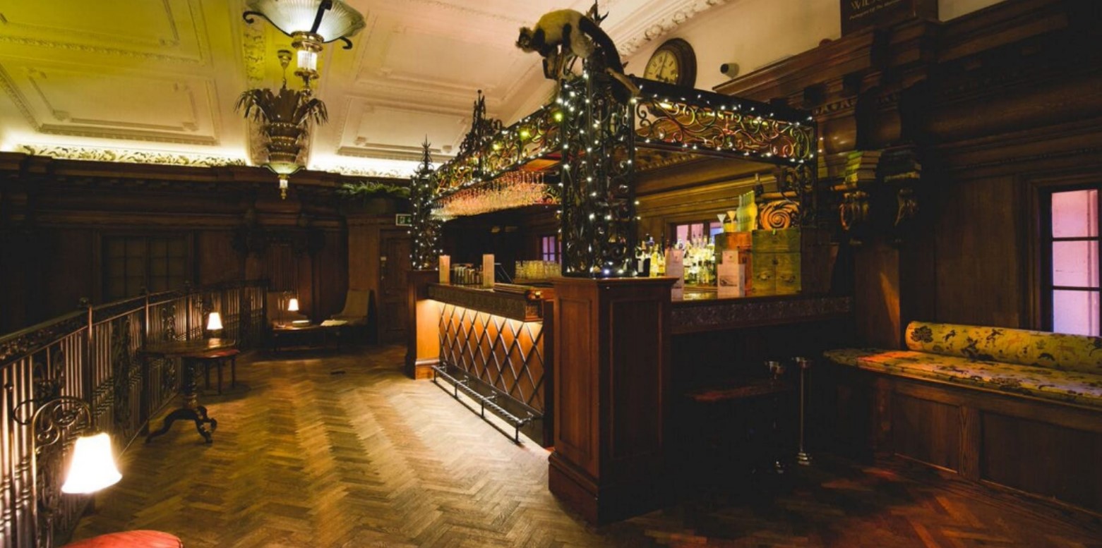 Stylish bar at The Trading House, perfect for cocktail receptions and networking events.