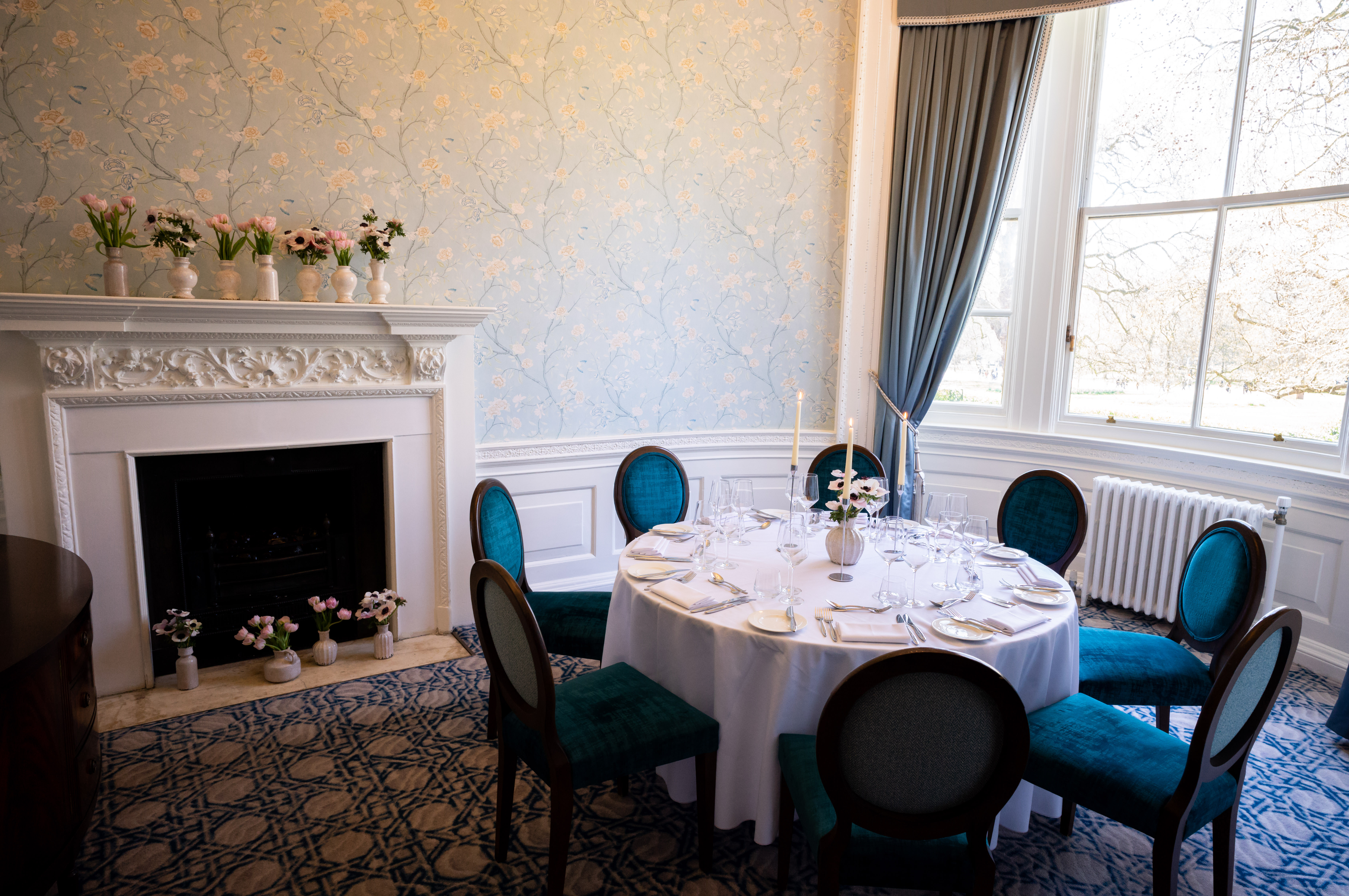 Elegant dining table in Park Room, Six Park Place, ideal for upscale events and meetings.