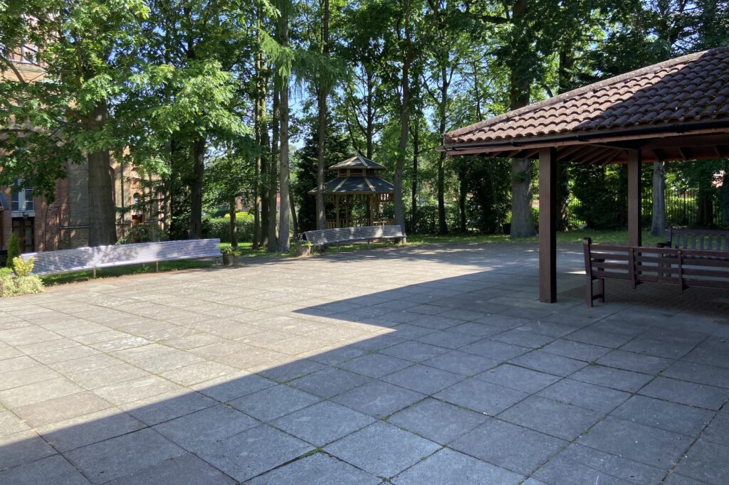 Saint Lazar's Hall outdoor space with gazebo, ideal for casual meetings and events.