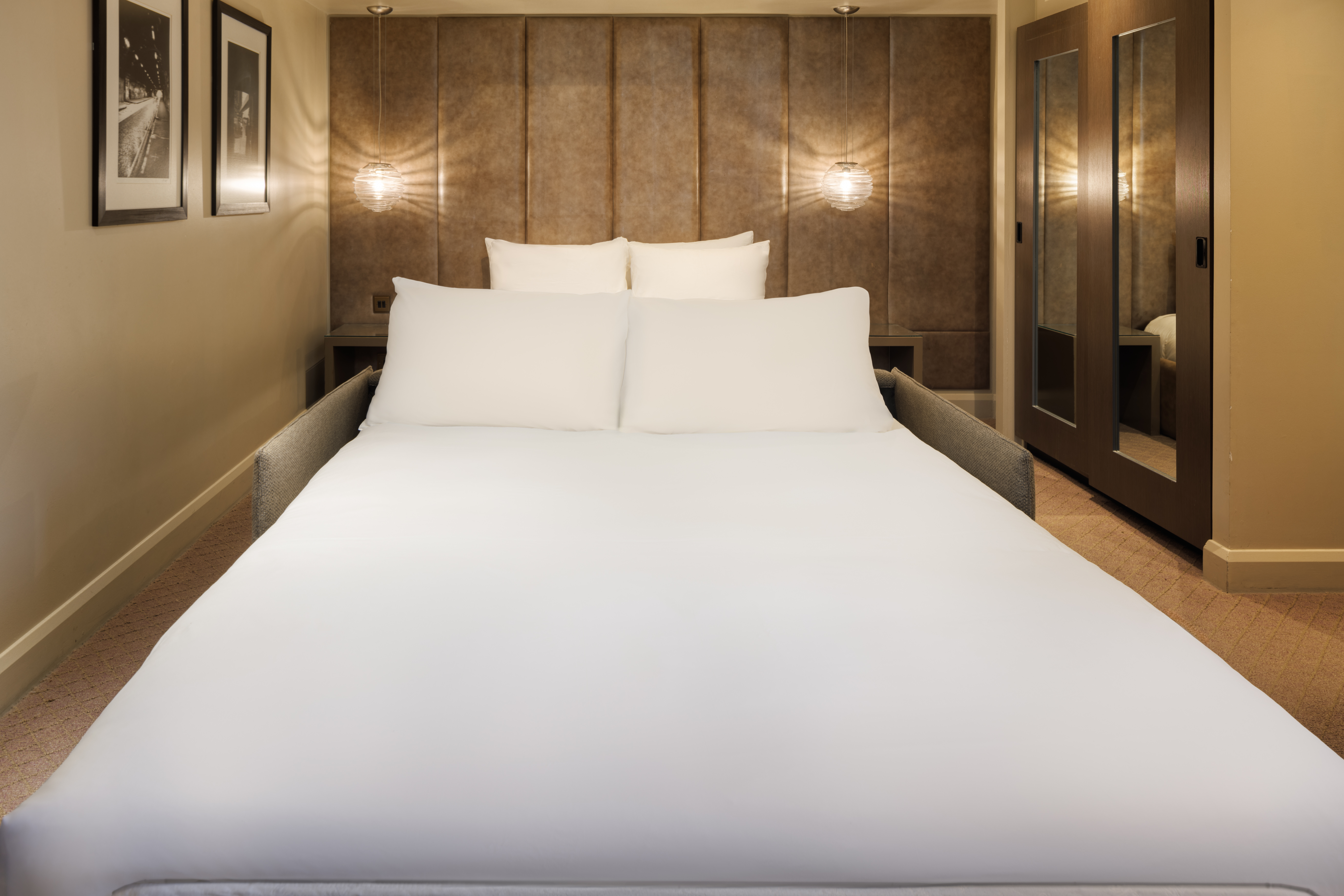 Private Room 2 - 35185163-bb63-46fd-a027-cd8c94bd1af0.jpg