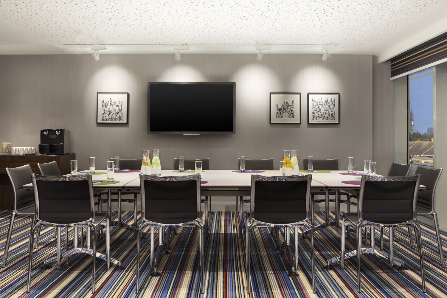 Aloft London ExCeL - image 1