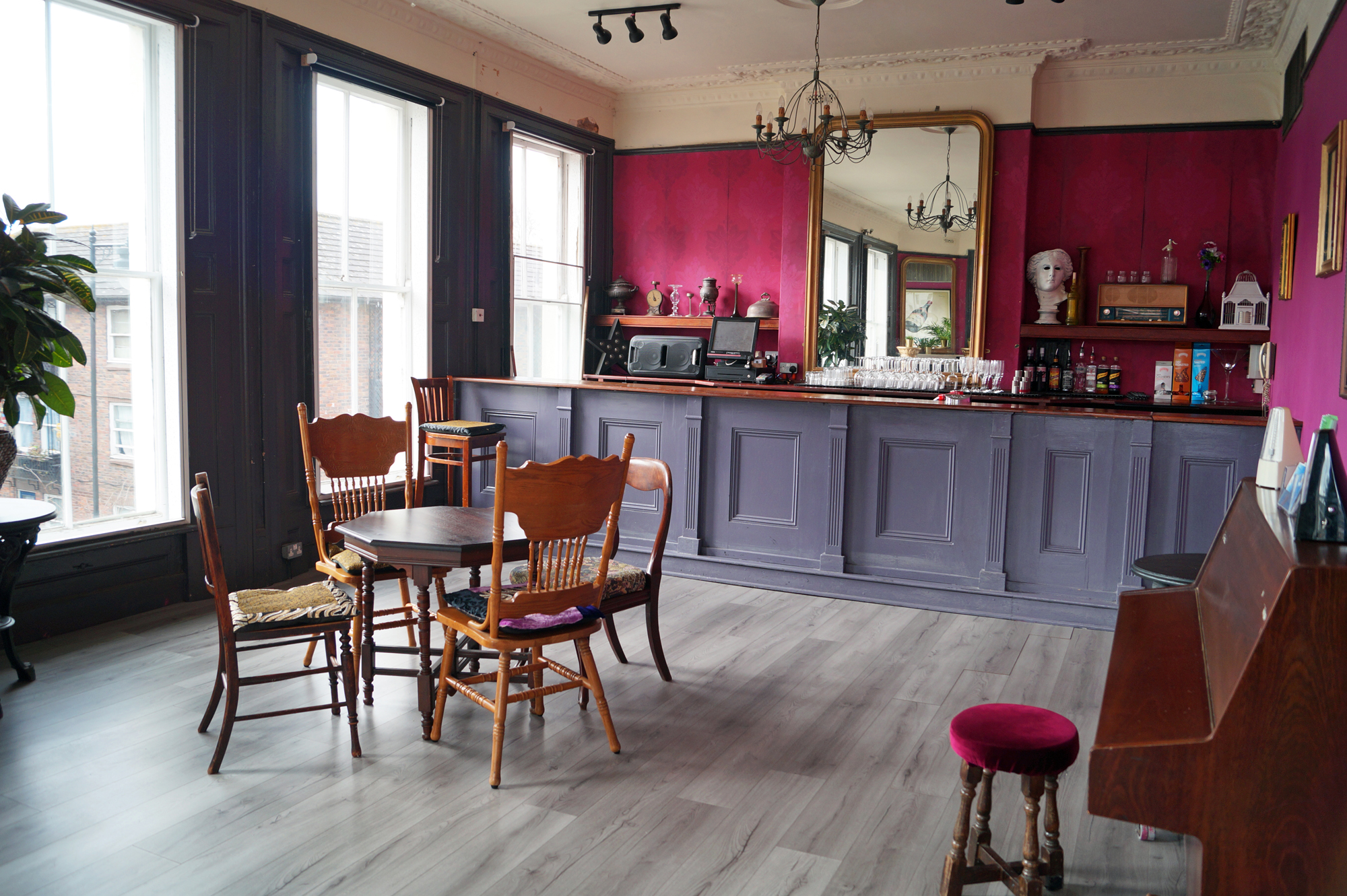 Marie Lloyd Room at Rosemary Branch Theatre: vibrant bar, ideal for events and workshops.