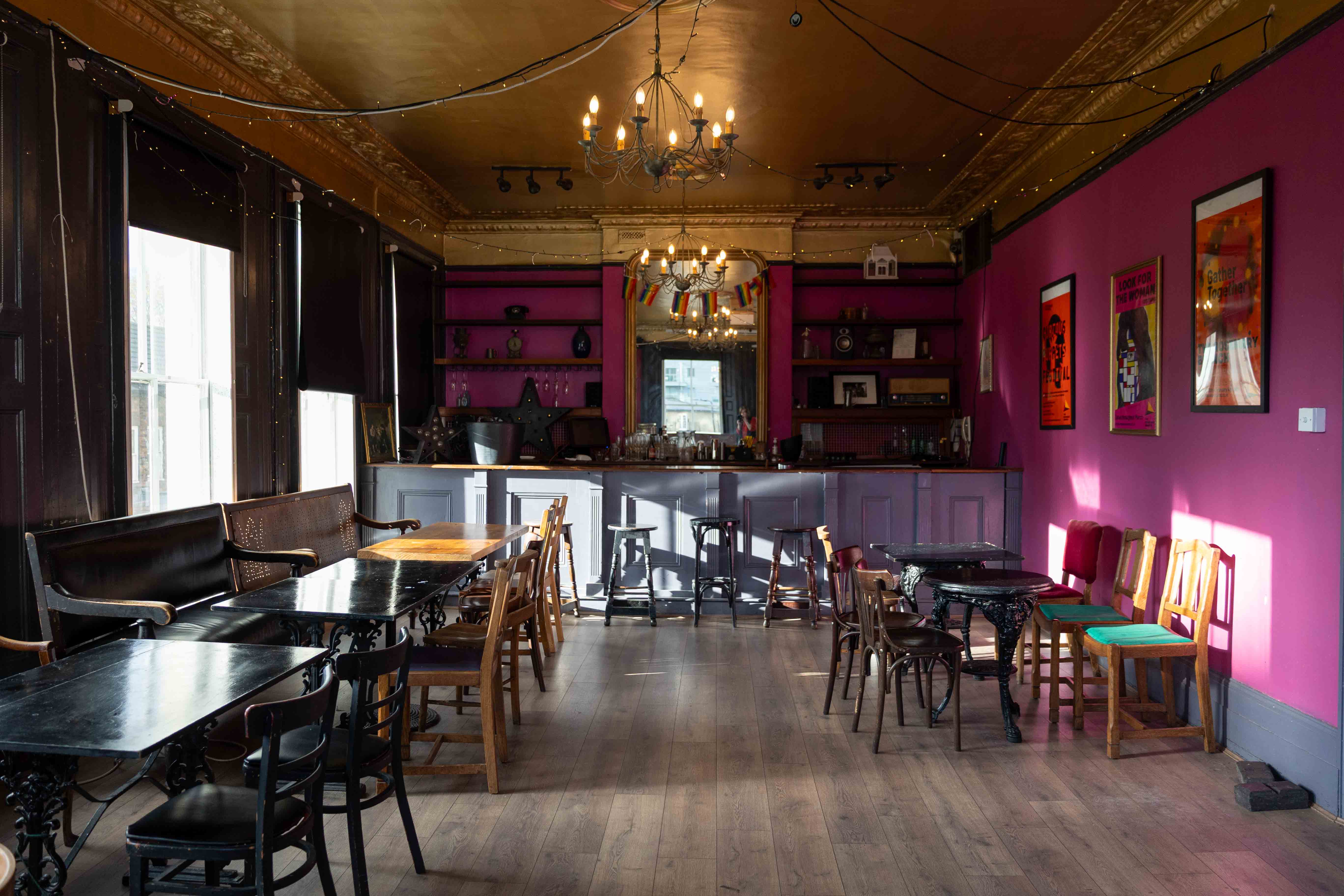 Marie Lloyd Room - ae35b1b4-66a3-45e3-bbc2-b311ba4df438.jpg