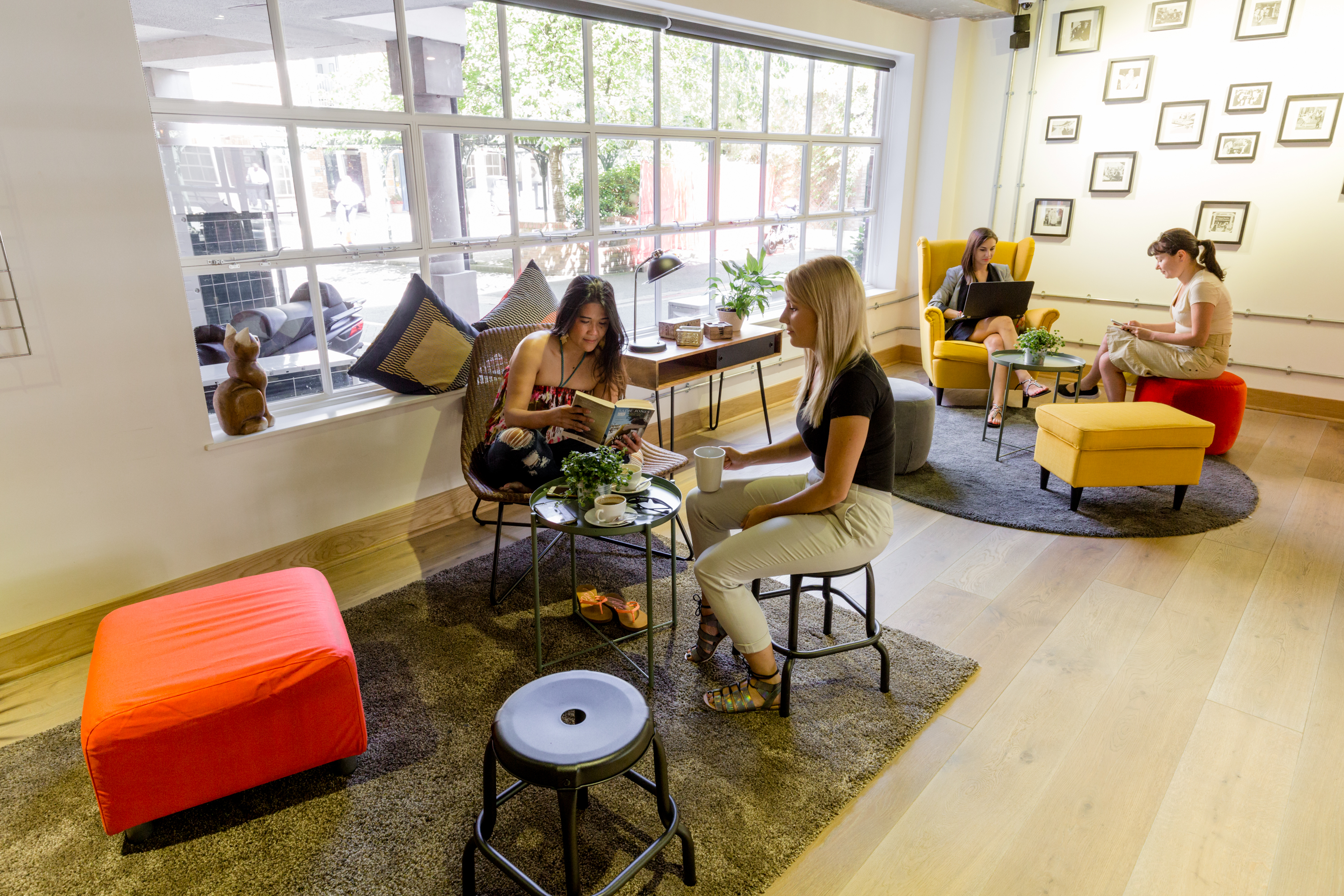 Vibrant lounge at Cafe Venue, ideal for networking and informal meetings.