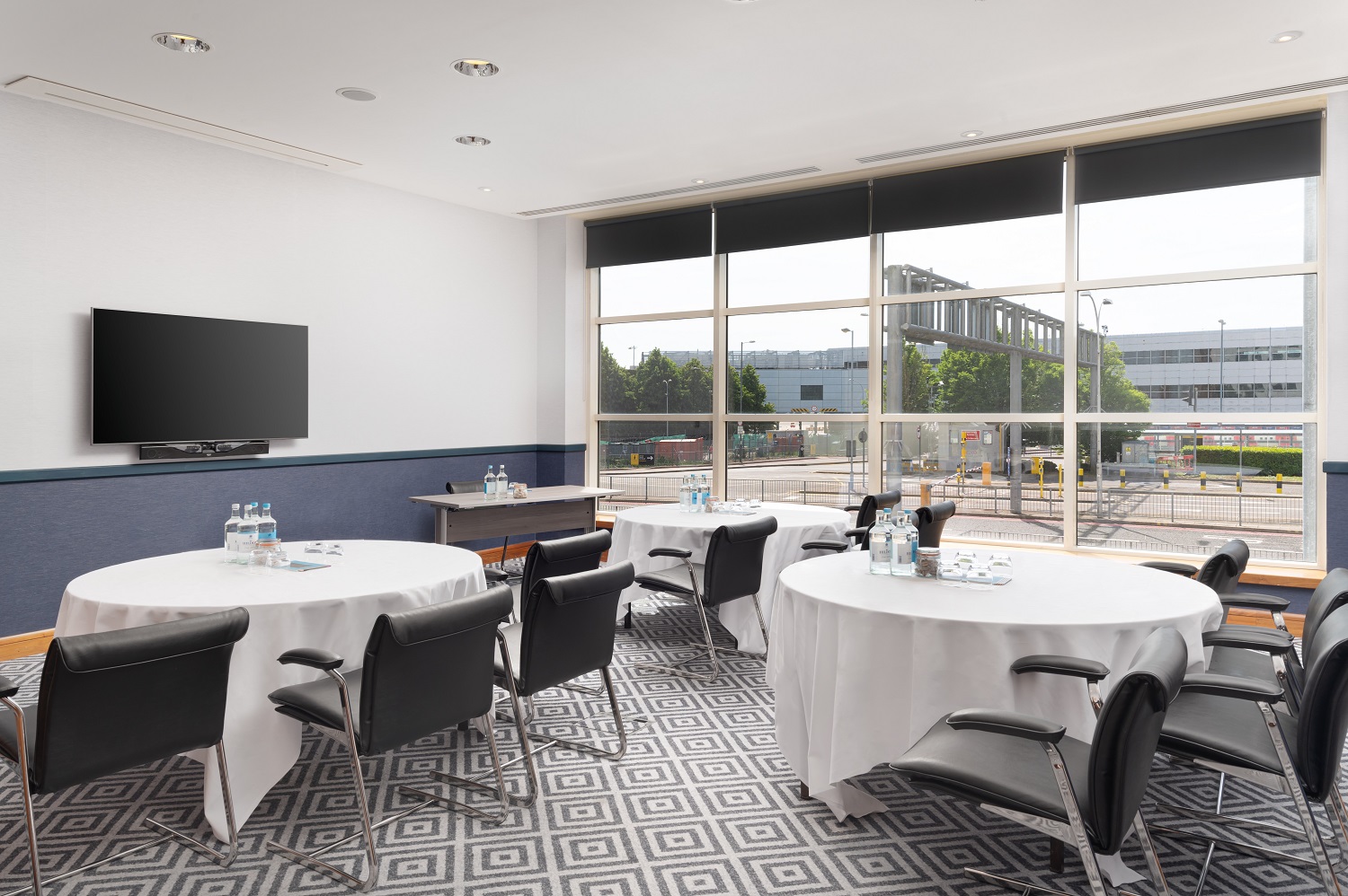 Marlow meeting room at Sofitel London Gatwick, perfect for workshops and events.