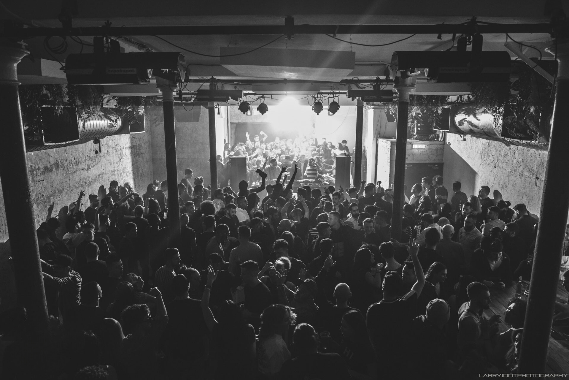 93 Feet East - image 3