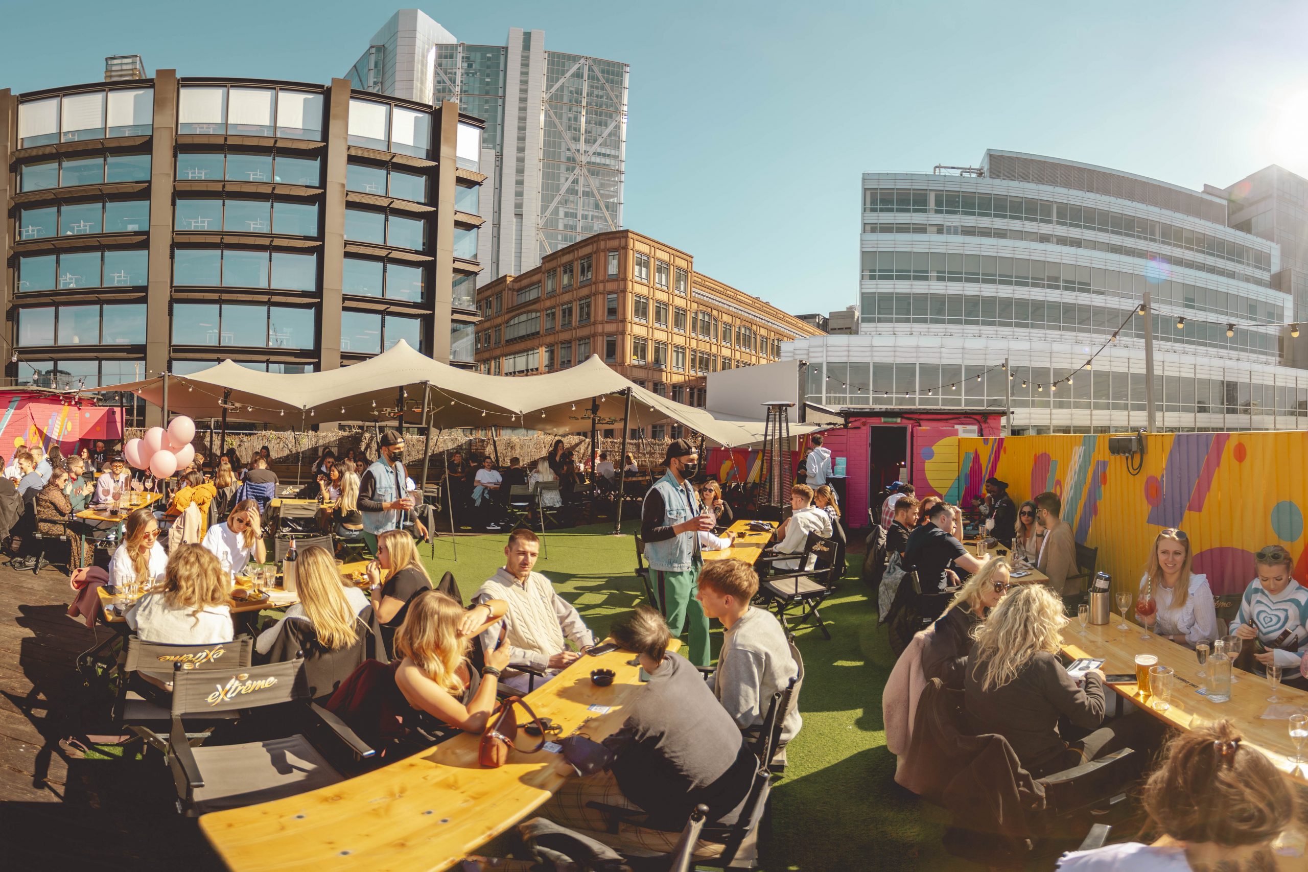 Rooftop Bar - ea246b5d-38bb-4b7d-b645-dcdc97b35191.jpeg