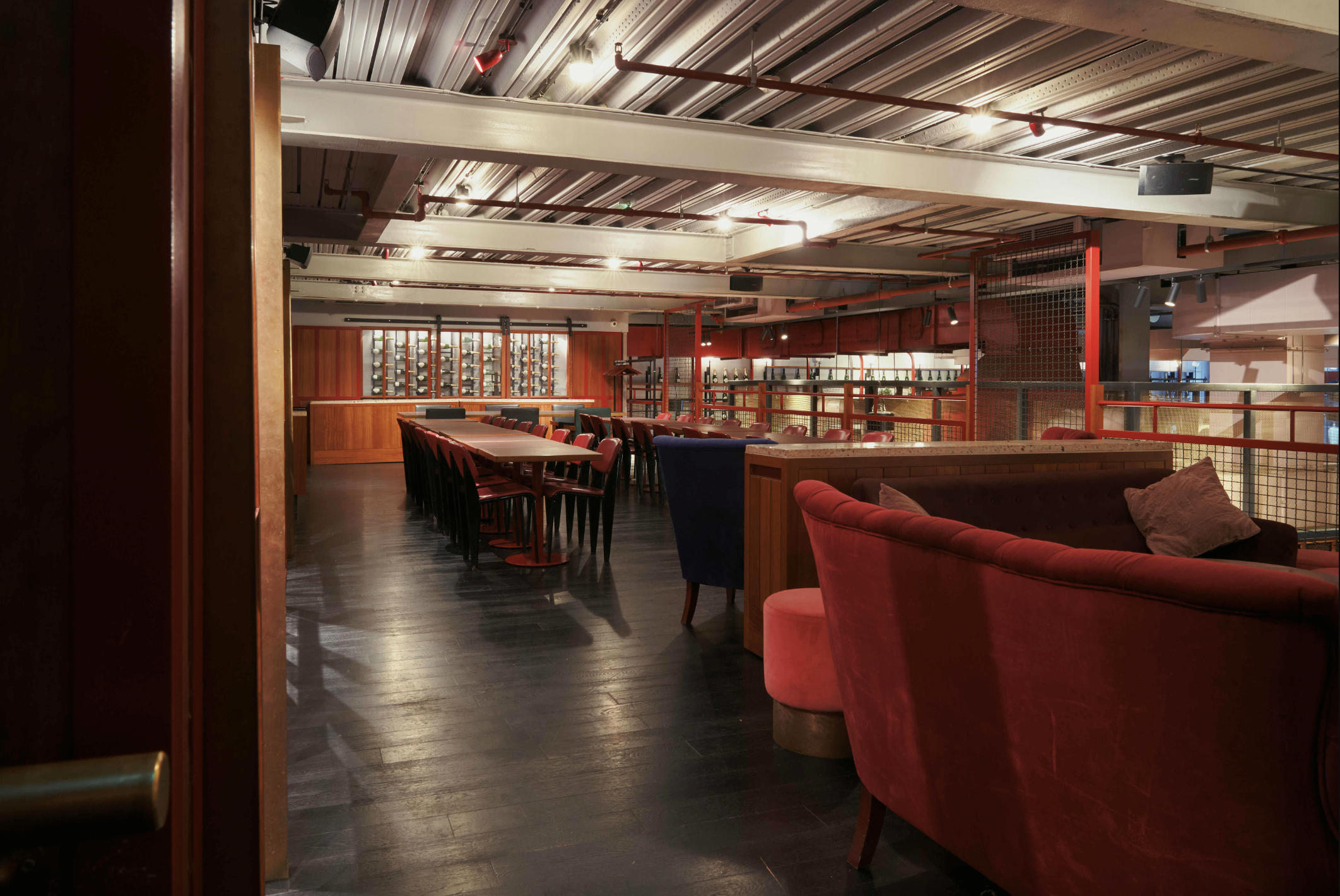 Mezzanine - hzeqvaitcvn.png