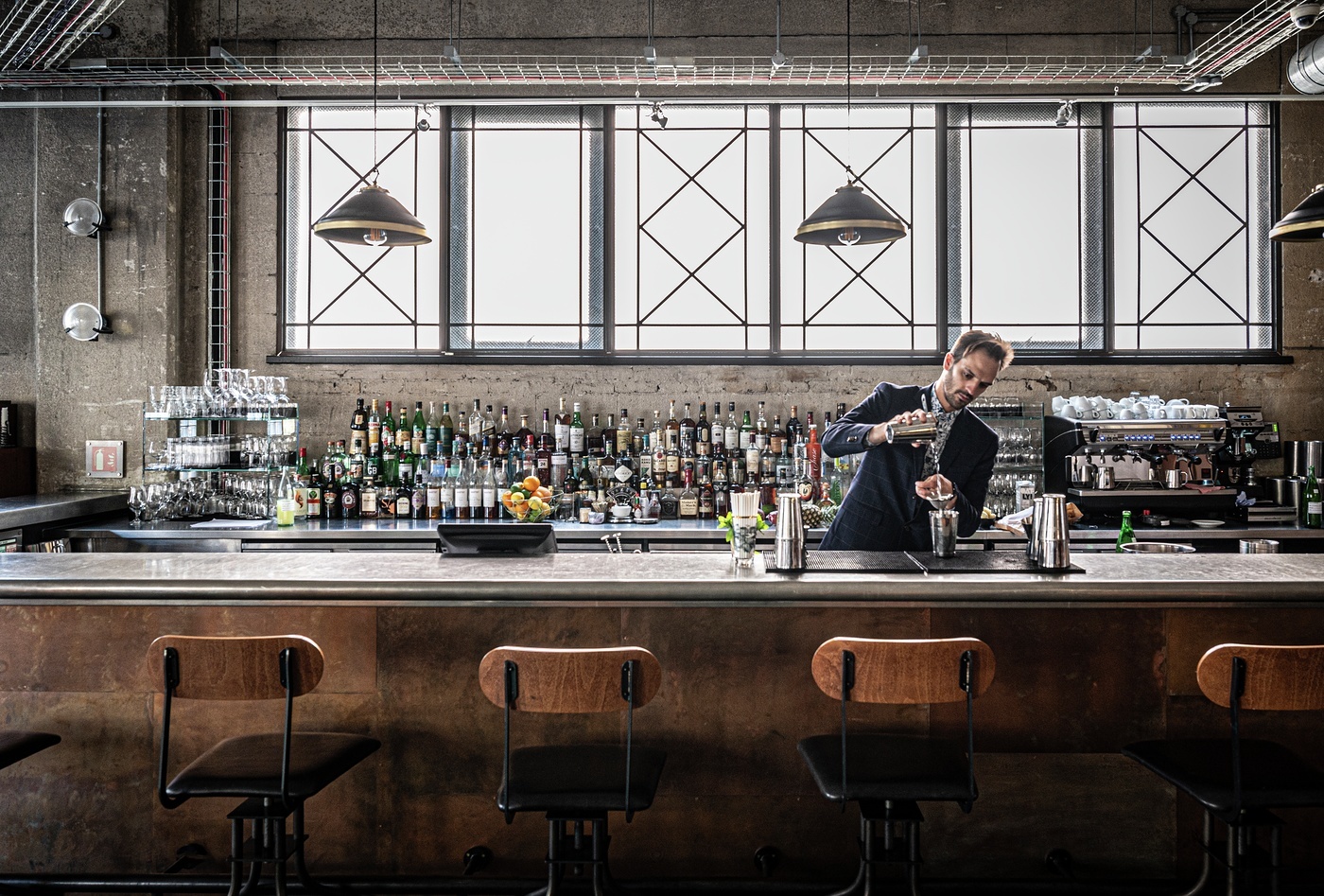 Sleek bar at Bread Street Kitchen, ideal for events and networking gatherings.