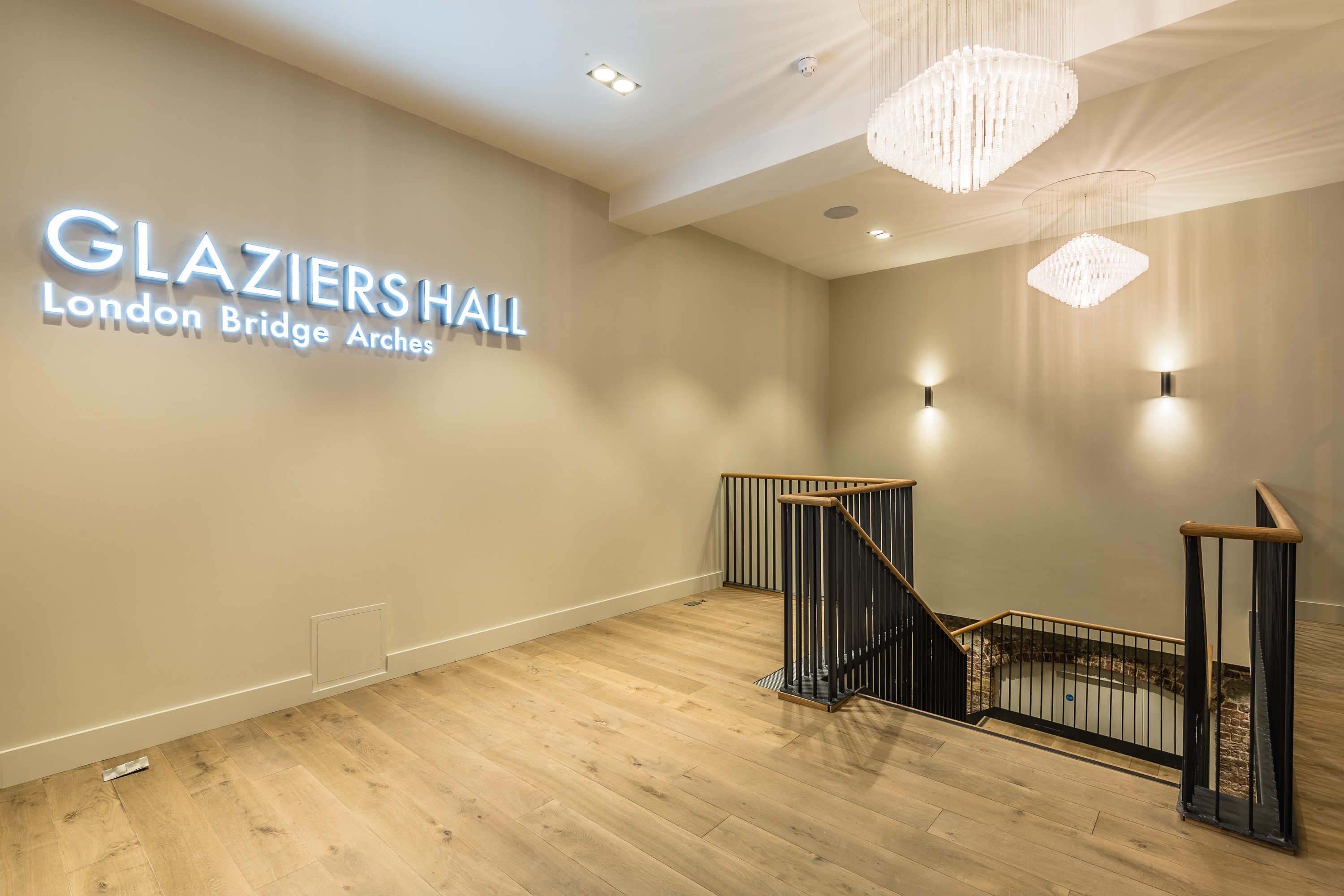 London Bridge Arches - je14rz4msq5.jpg