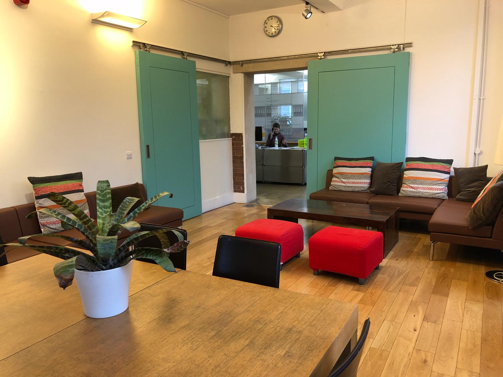 Versatile meeting space at Siobhan Davies Studios with casual seating for creative collaboration.