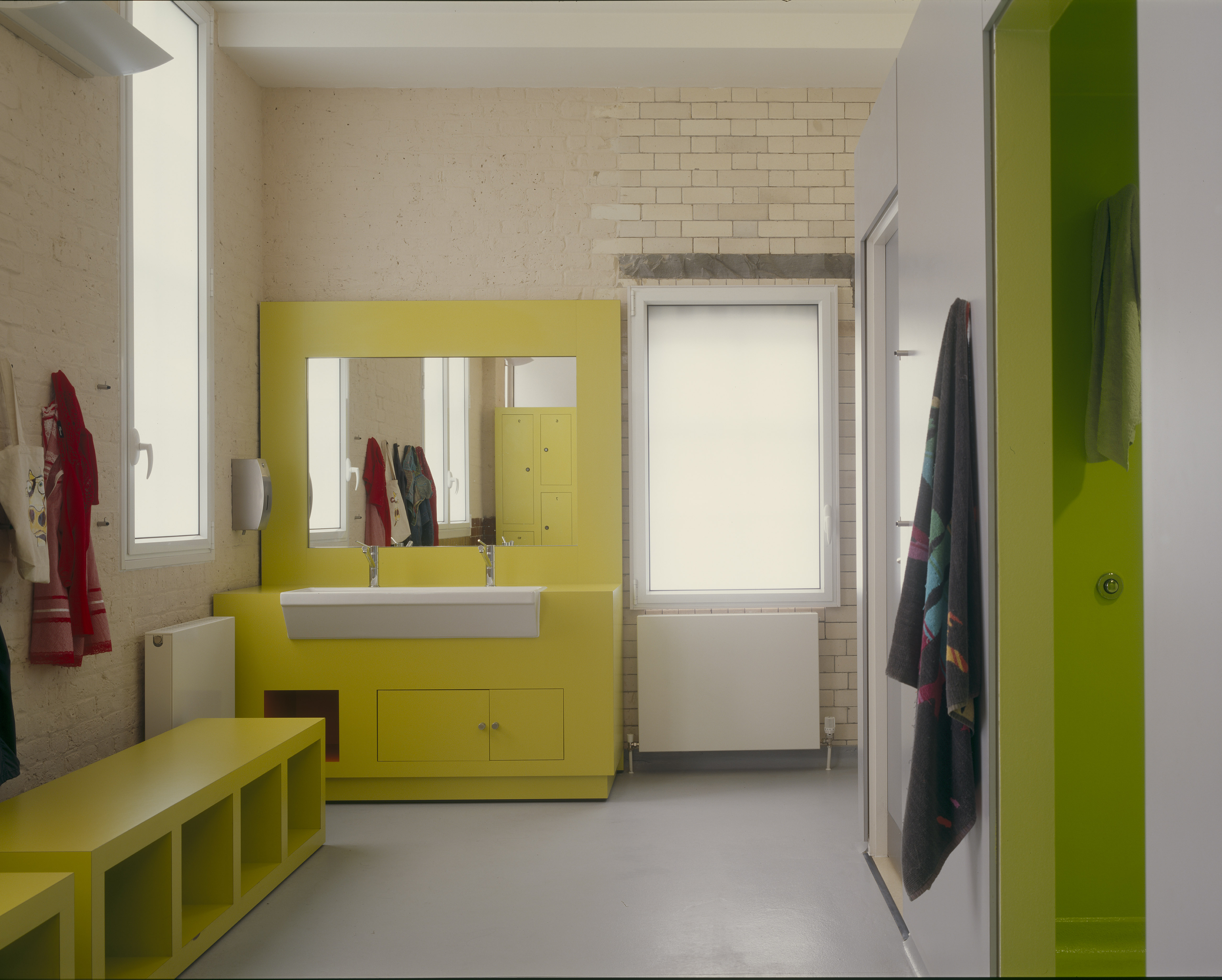 Whole Venue - fxphx145kyh.jpg