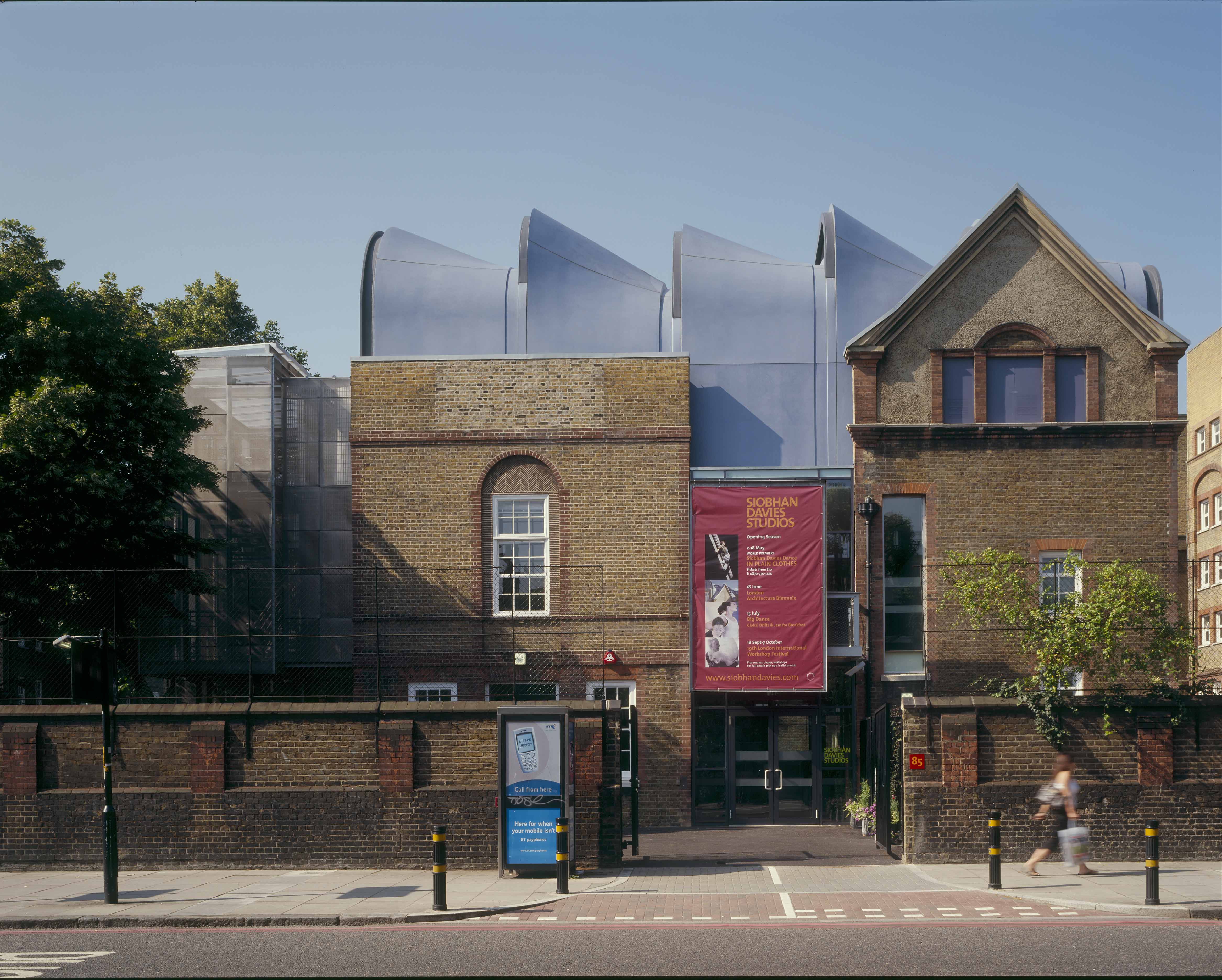 Siobhan Davies Studios: modern venue with historical charm for events and meetings.
