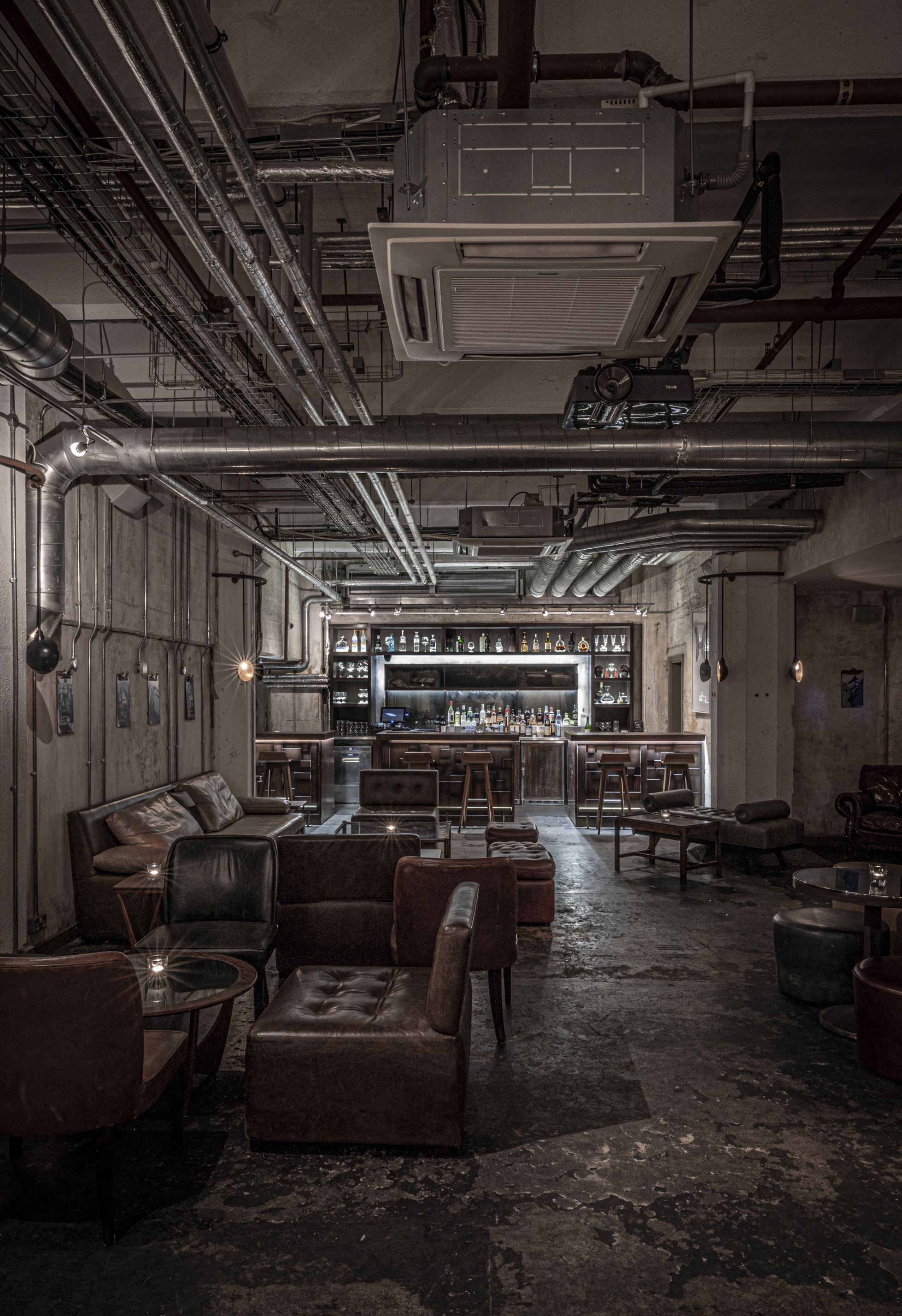 Stylish industrial-chic venue at Bread Street Kitchen, ideal for networking events.