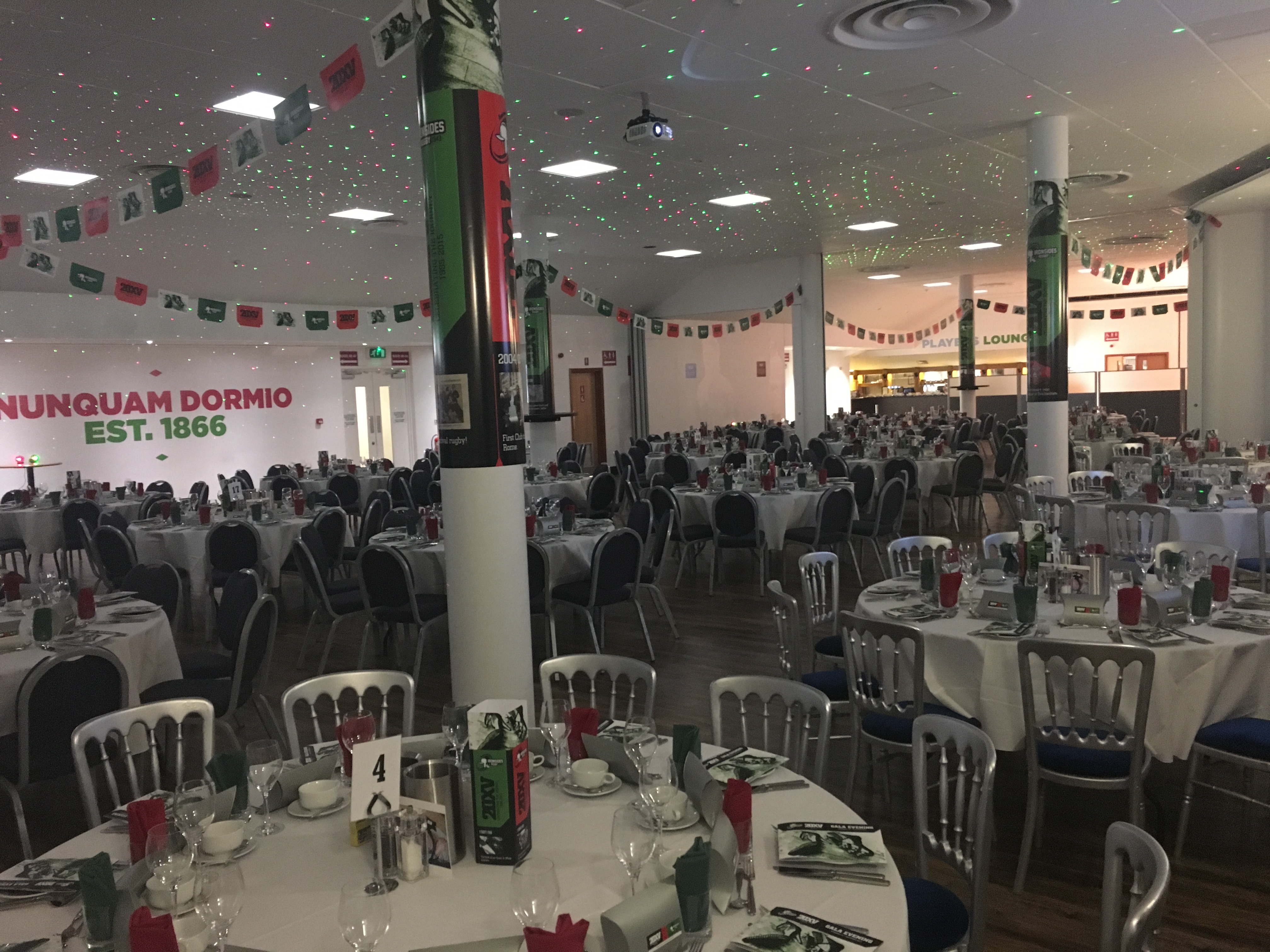 Chris Robshaw and Players' - dcjetq2eg5o.JPG