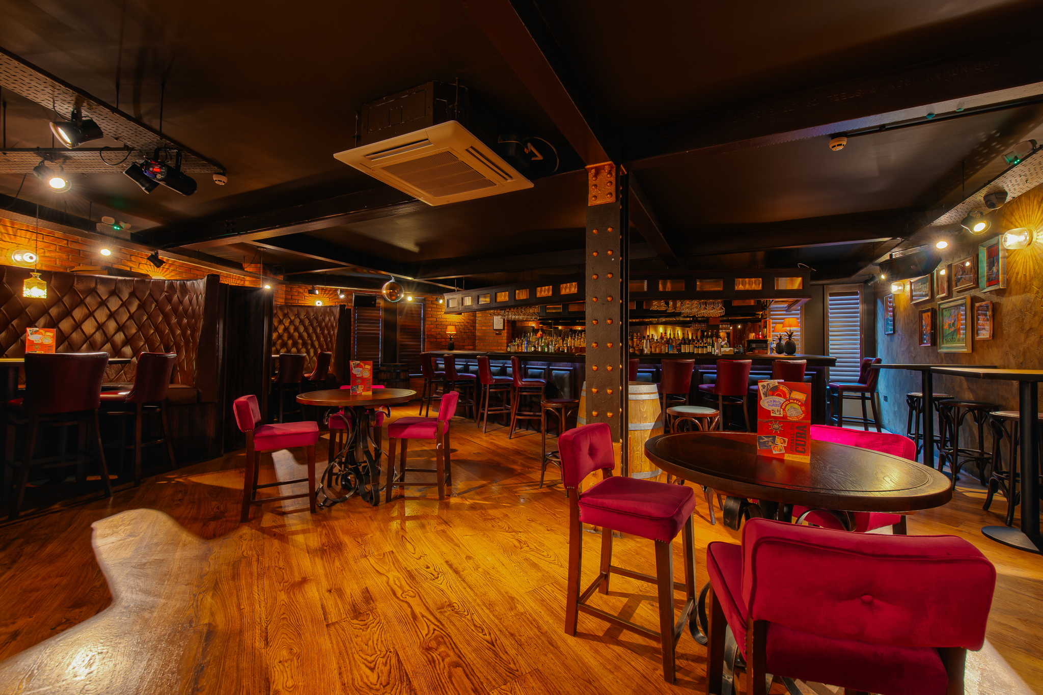 Havana Bar Leeds: stylish venue with warm lighting for networking events and gatherings.