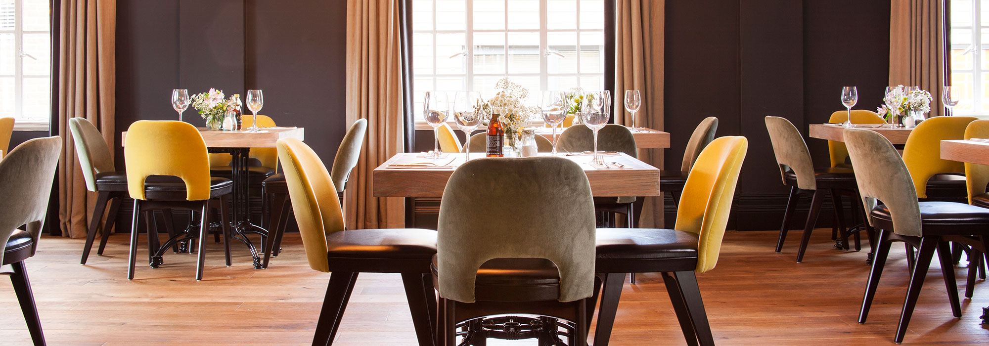 Contemporary dining space at Smith Bar, perfect for intimate events and corporate functions.