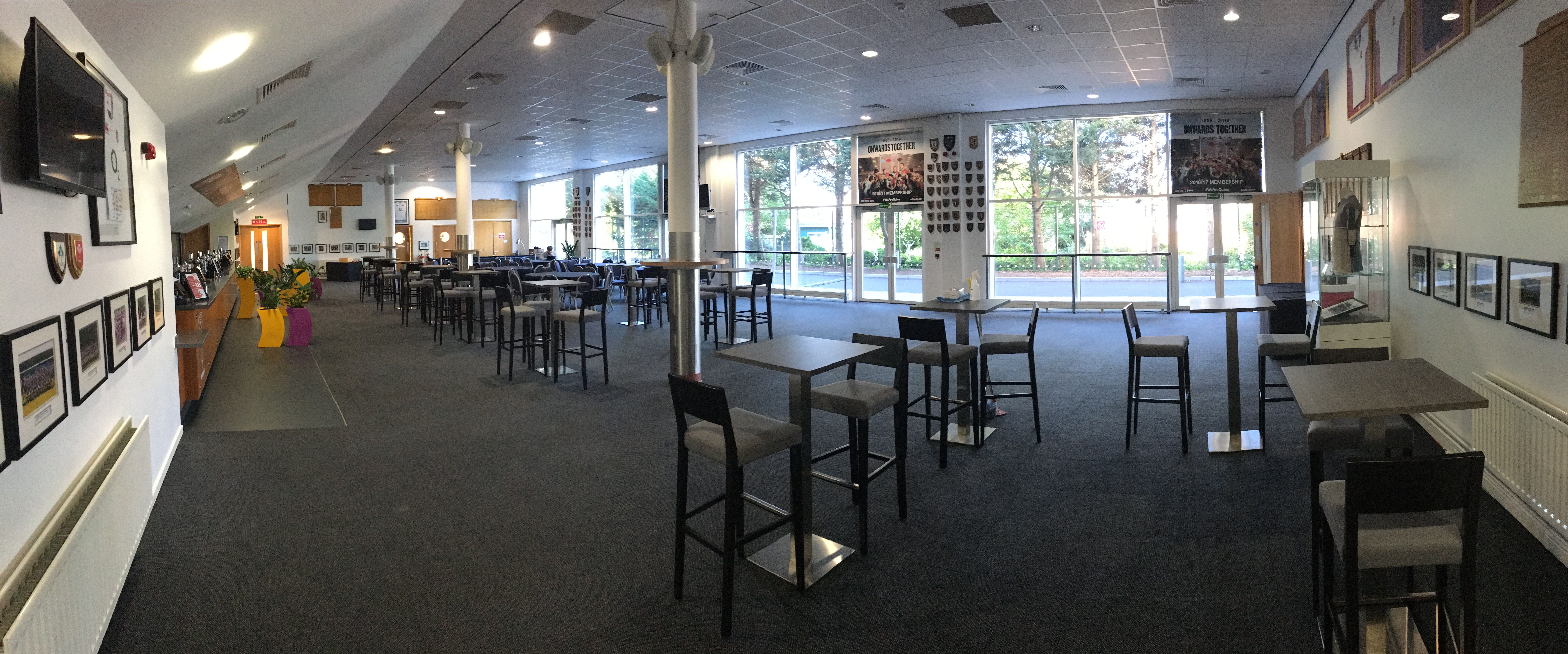 The Honours Bar  - 1du1eoe3wzh.JPG