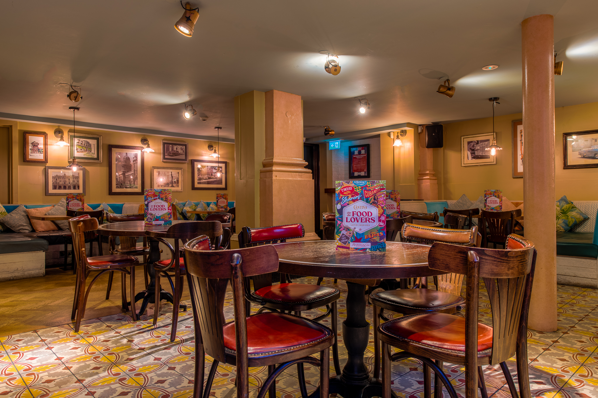 Whole Venue - k12atiwtoqy.jpg