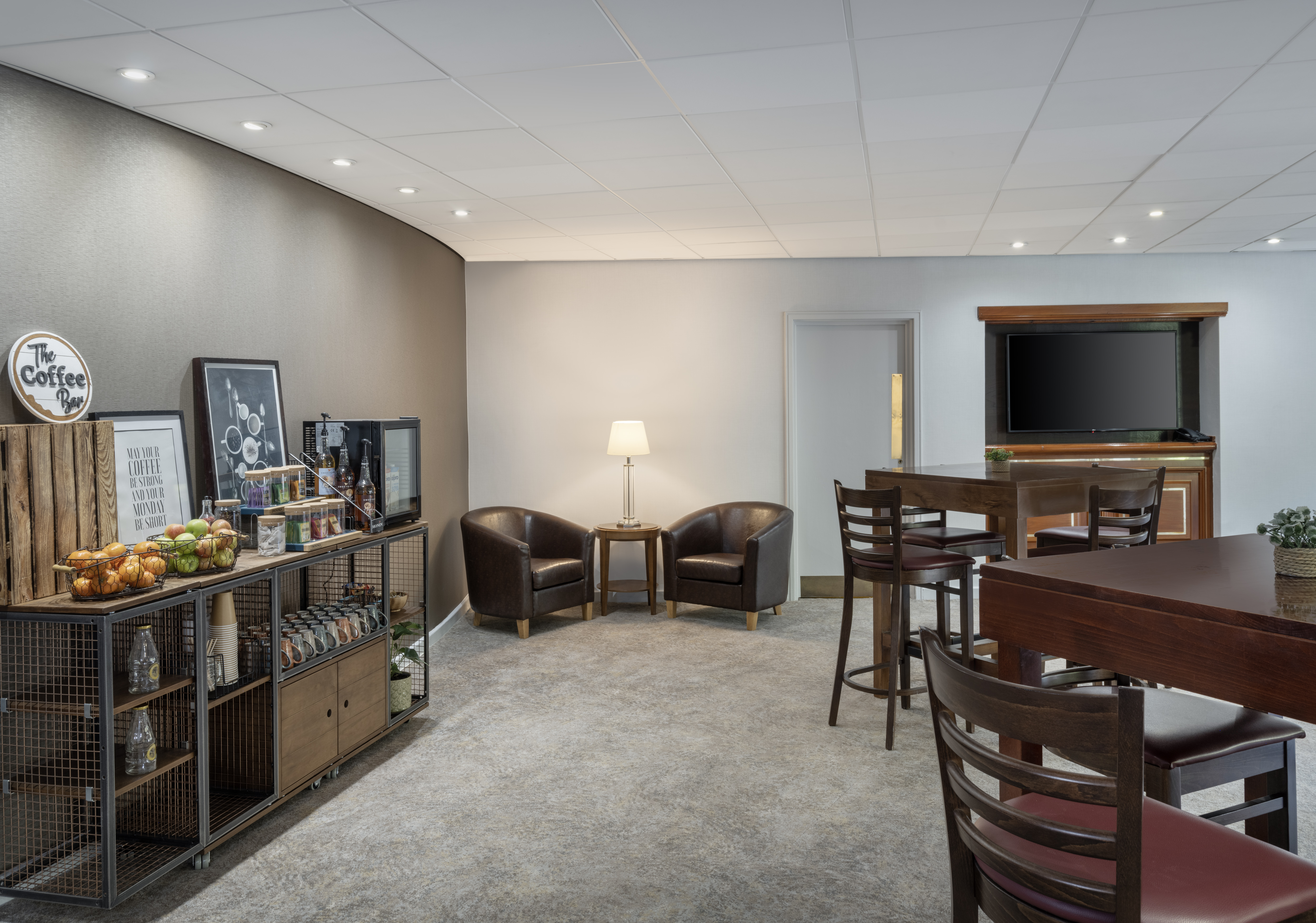 Thurnham Suite break room with modern seating for meetings and events at Delta Hotels.