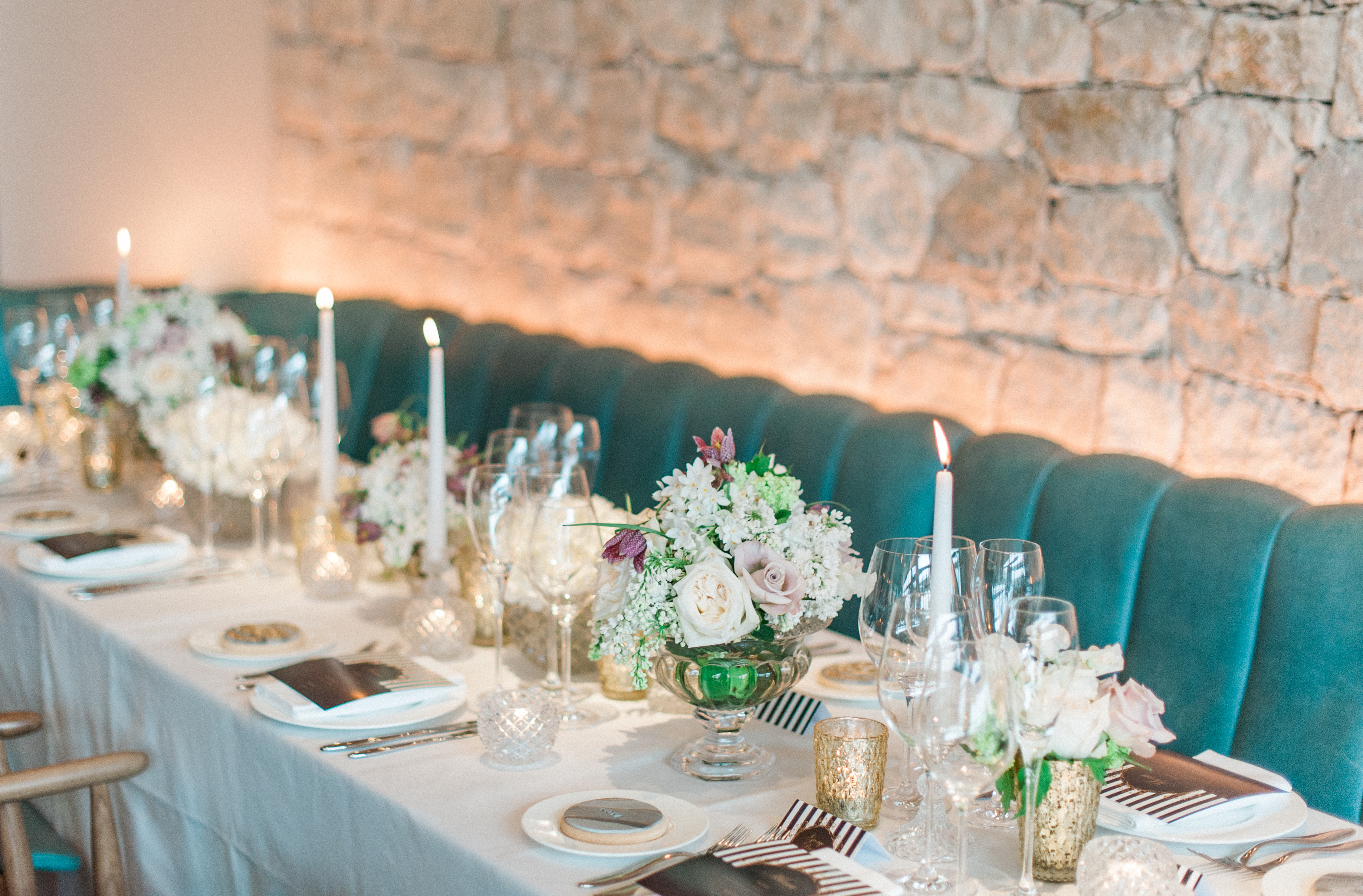 Restaurant - vhu3ytt5ai0.jpg