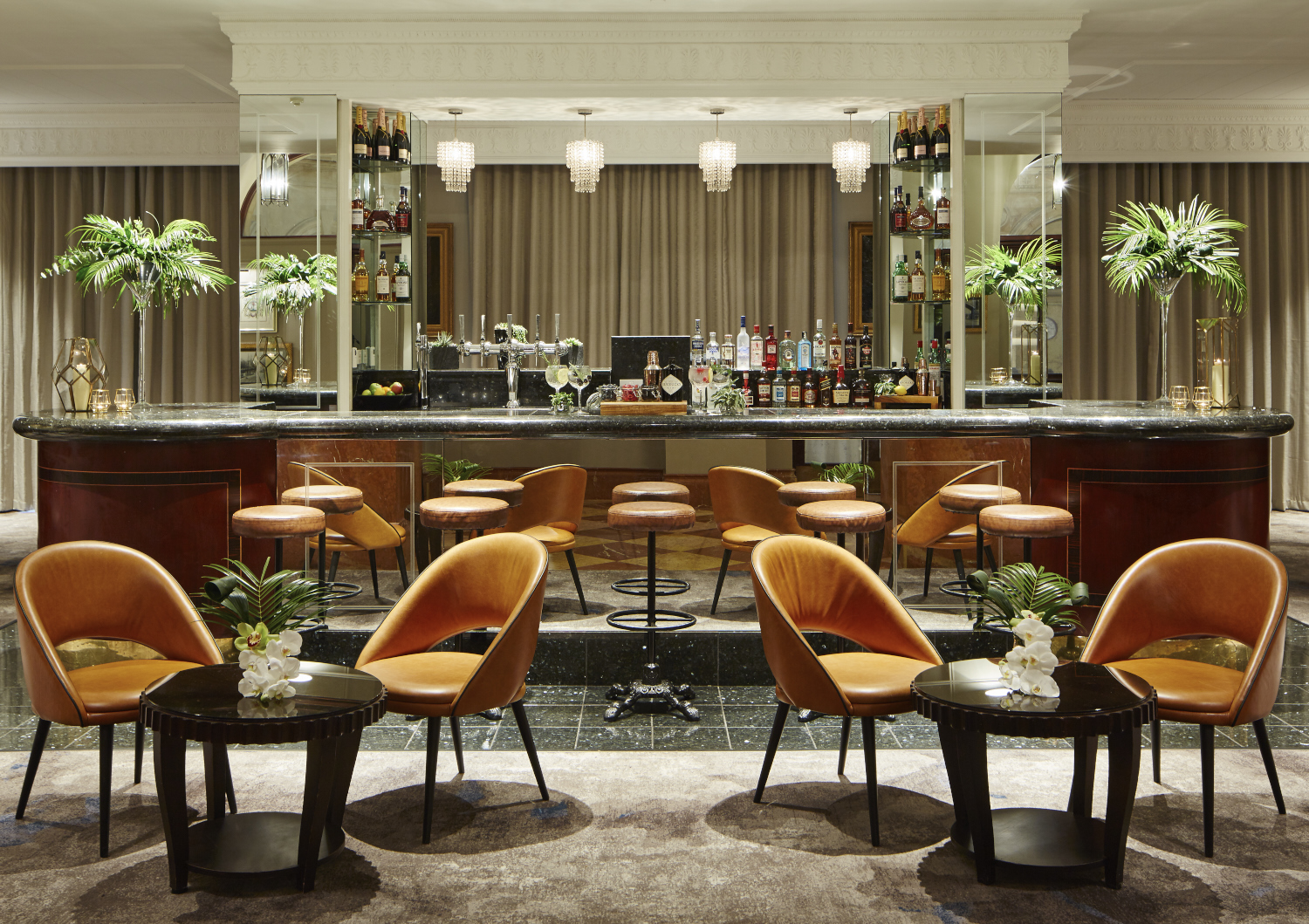 Palm Court at Bristol Marriott Royal: upscale networking bar for VIP corporate events.