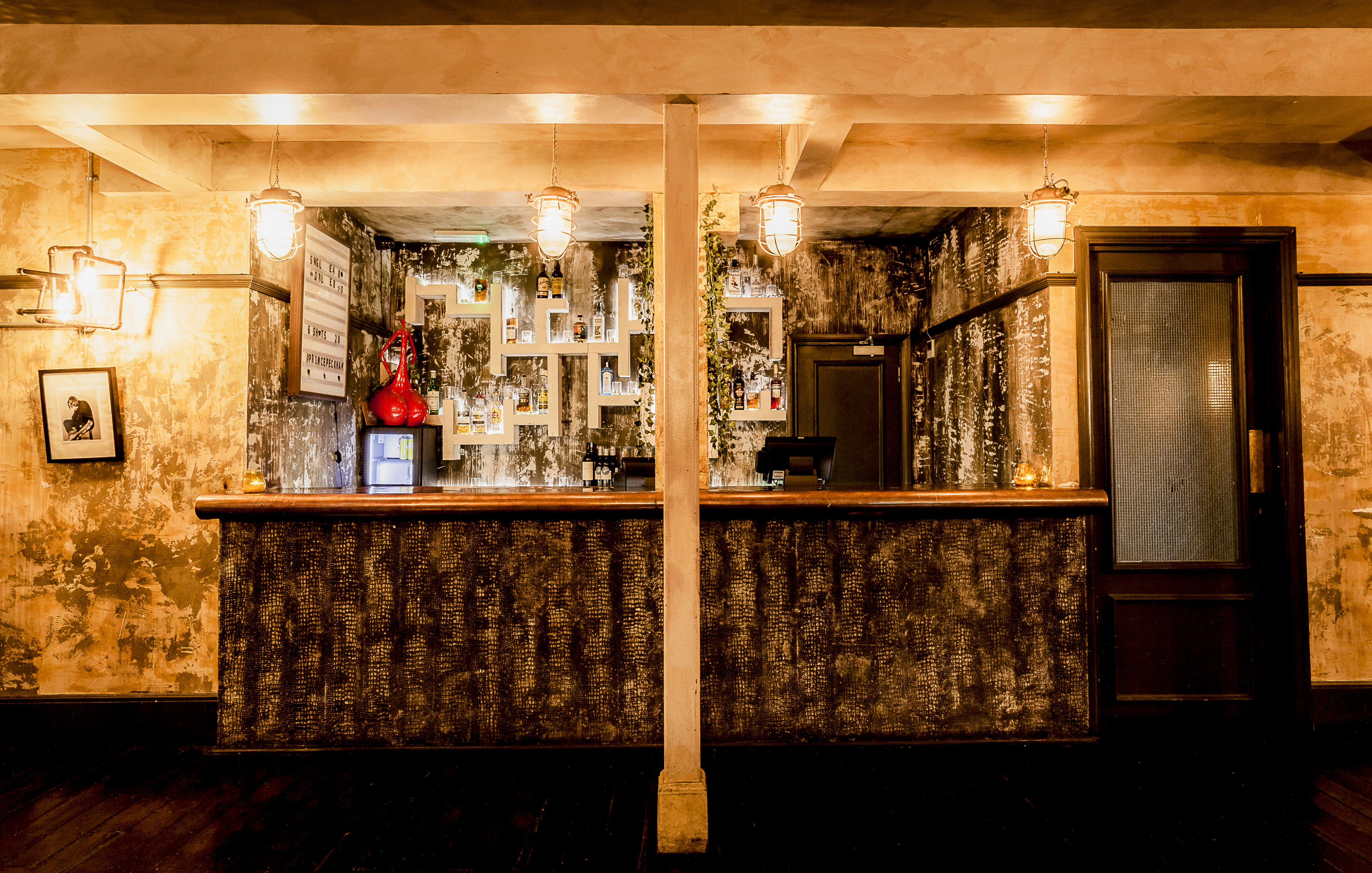 Music room  - zg4uelcimko.JPG