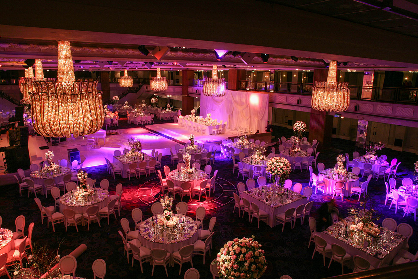 Elegant ballroom at JW Marriott Grosvenor House, perfect for weddings and formal events.