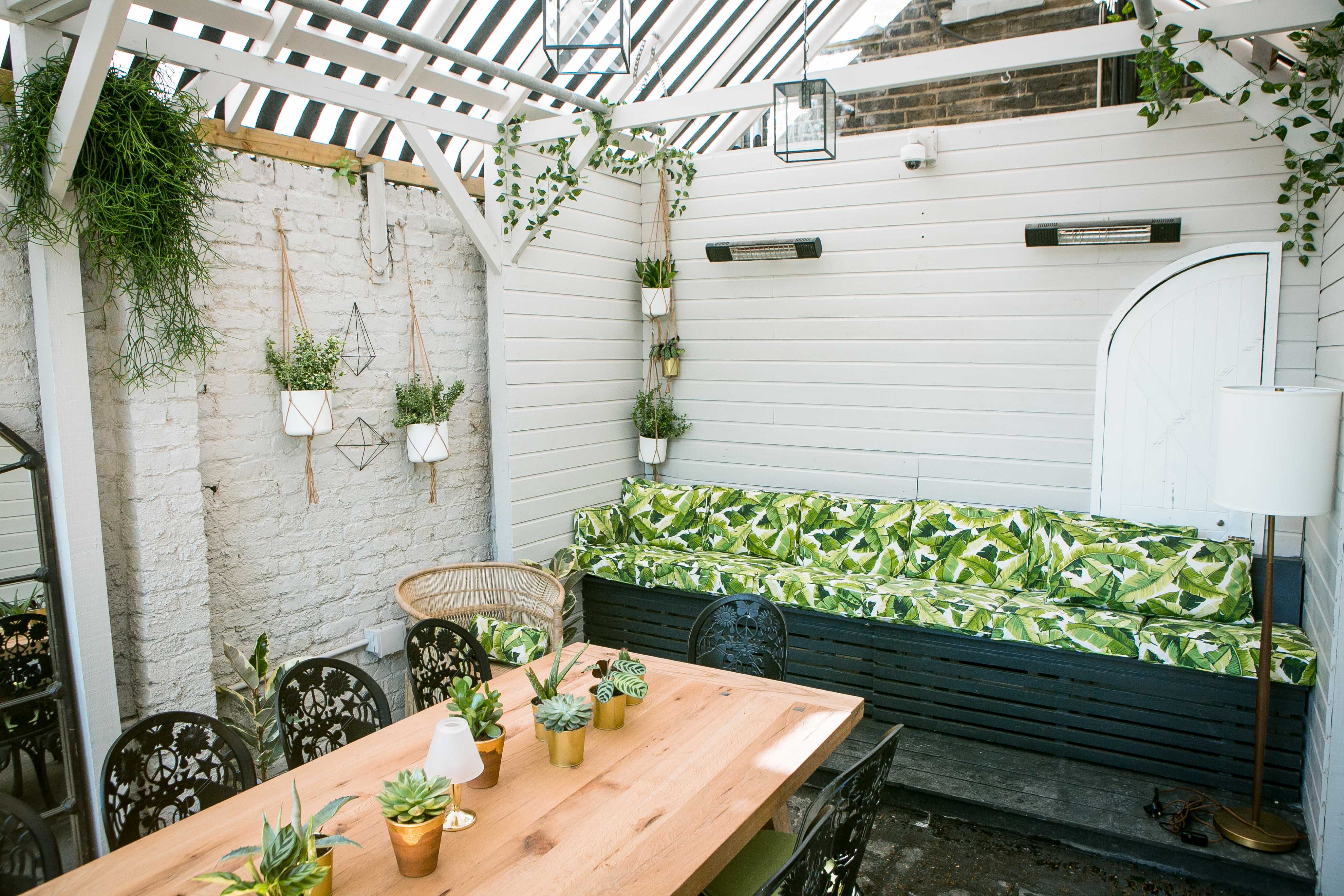 Al Fresco BBQ Garden  - hrwbl0wrlfs.jpg