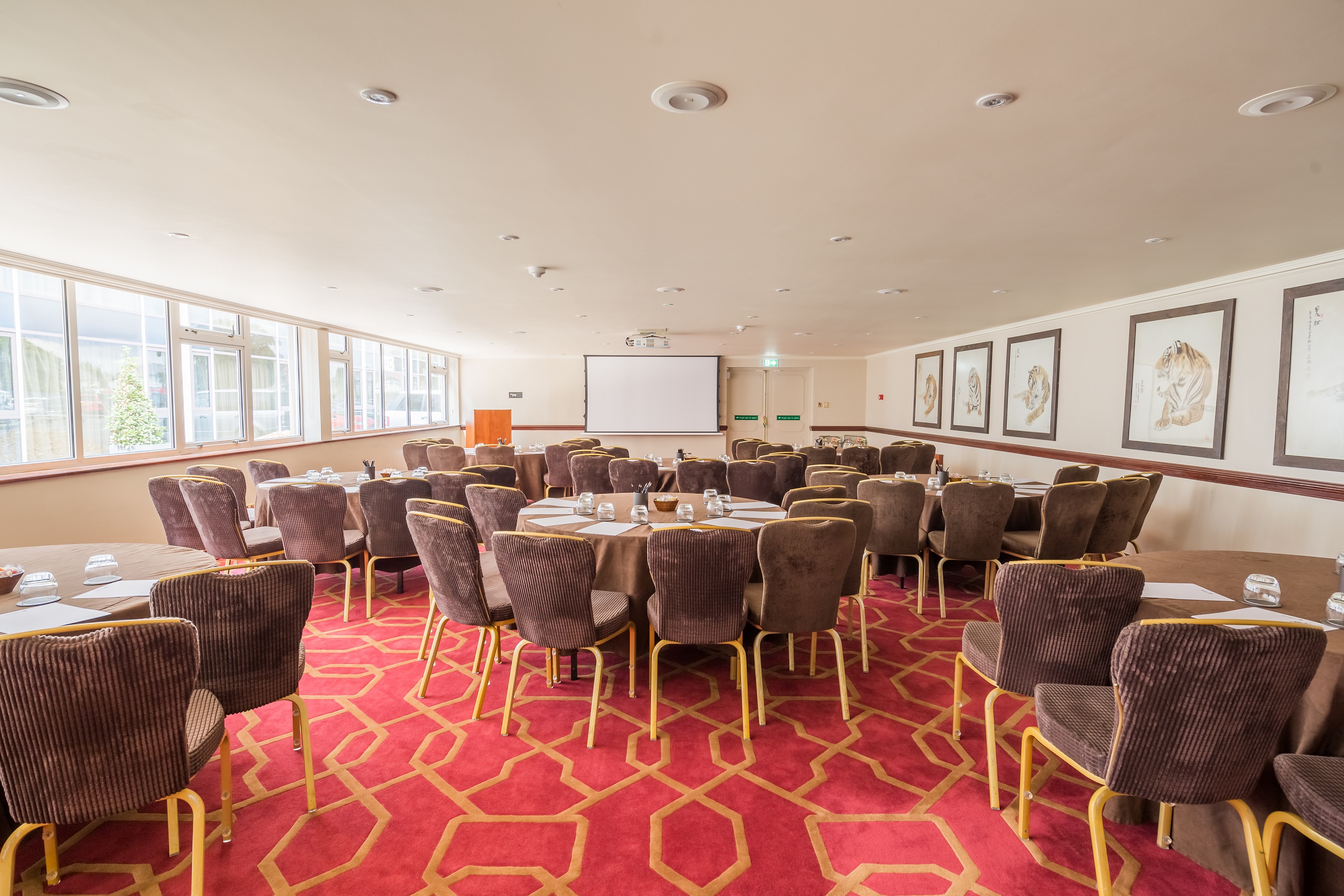Private Room 11 at Radisson Blu Heathrow, ideal for corporate meetings and workshops.